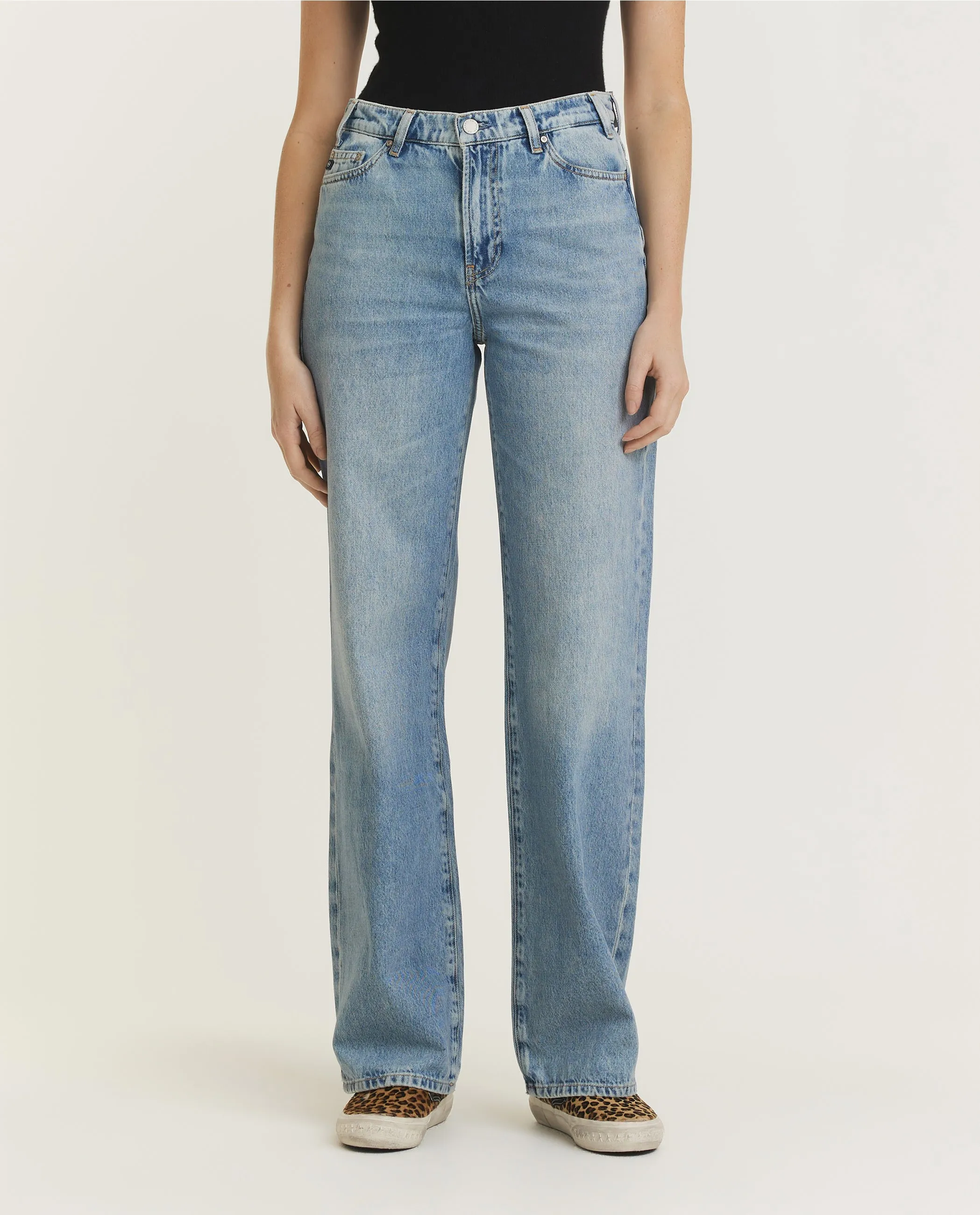 Baggy Spijkerbroek - Lichtblauw sold by Pauw Amsterdam product image thumbnail 2