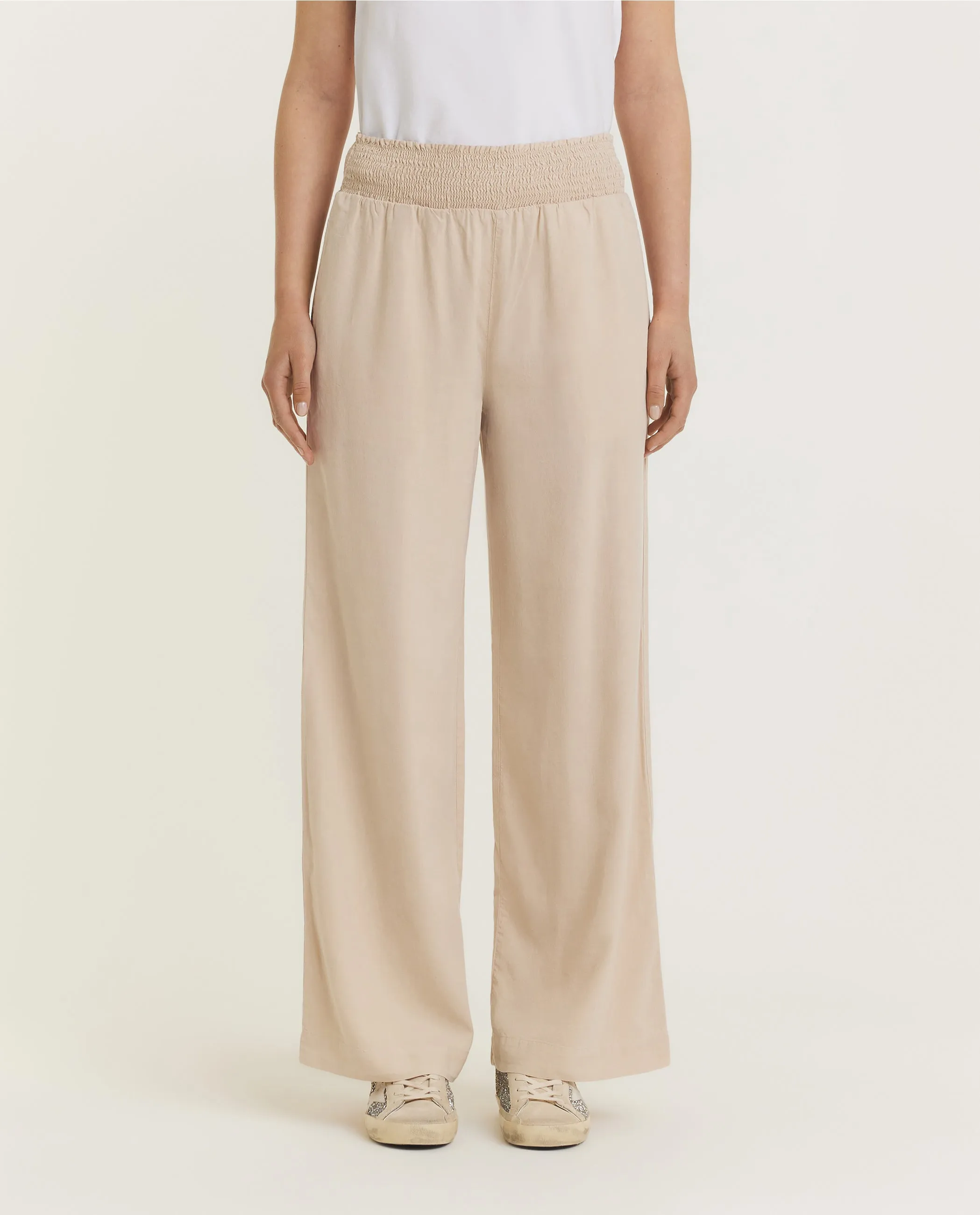 Soepele Wijde Broek - Lichtbruin sold by Pauw Amsterdam product image thumbnail 2