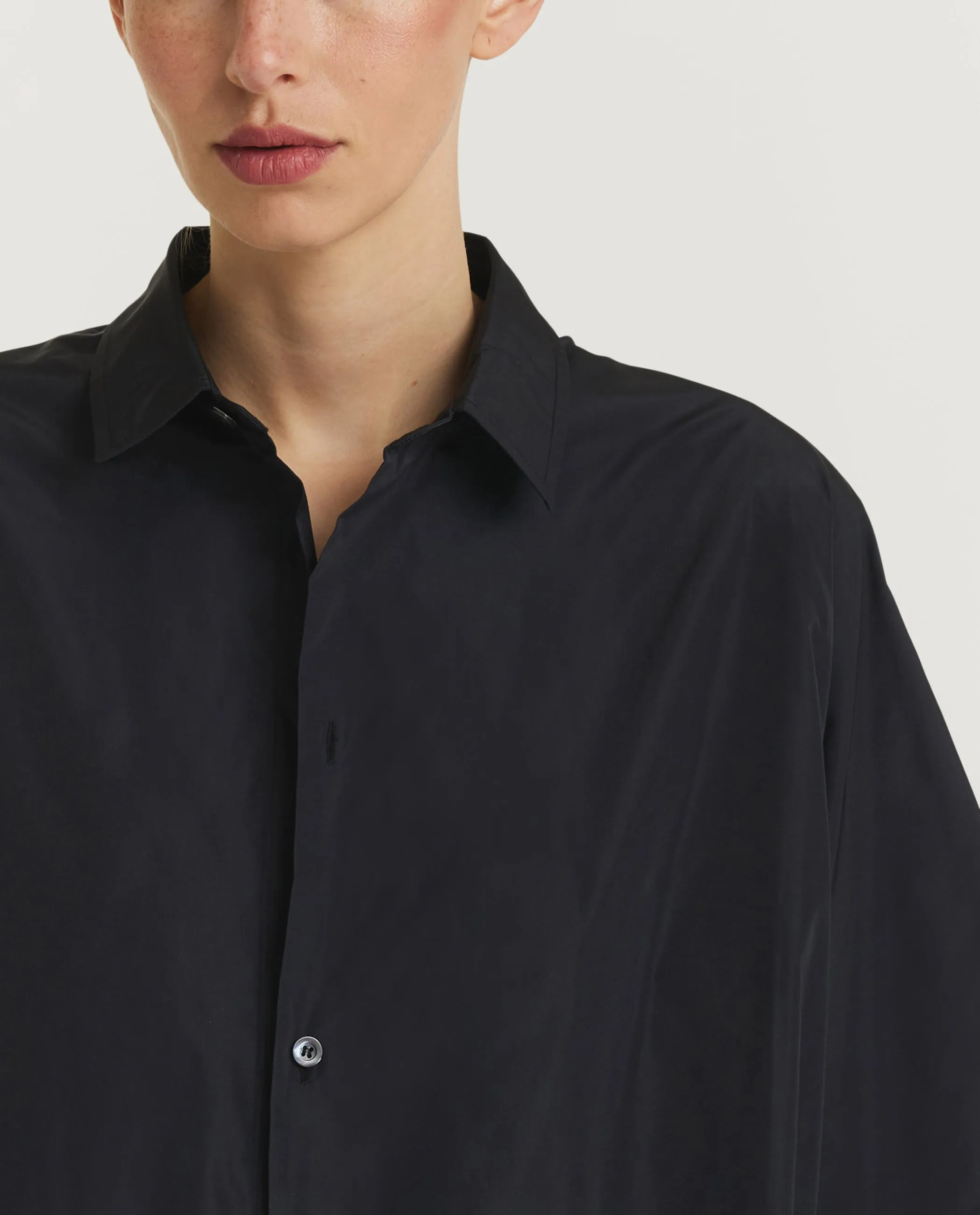 Korte Mouwen Shirt Jurk - Zwart sold by Pauw Amsterdam product image thumbnail 2