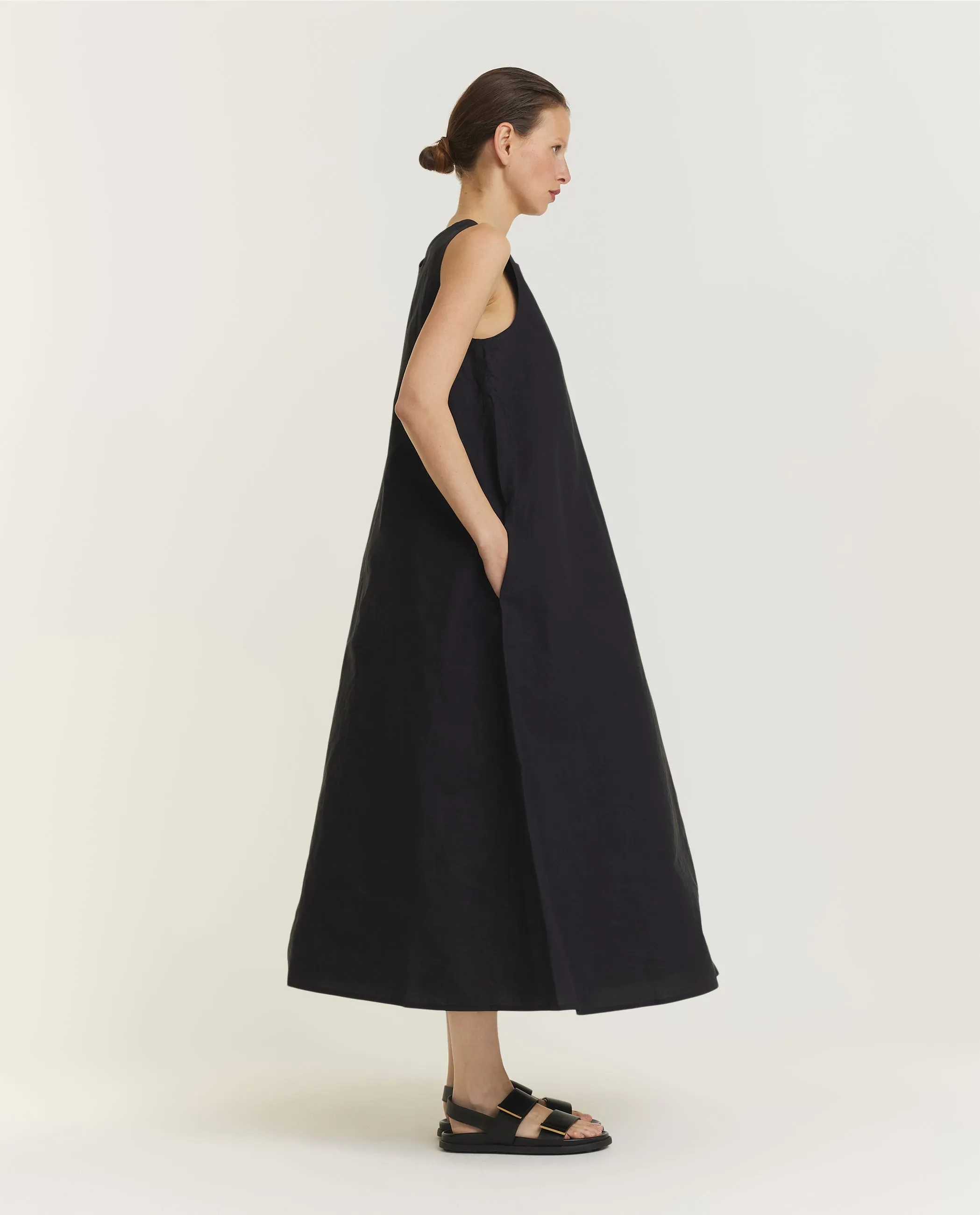 Mouwloze Katoenen Jurk - Zwart sold by Pauw Amsterdam product image thumbnail 3