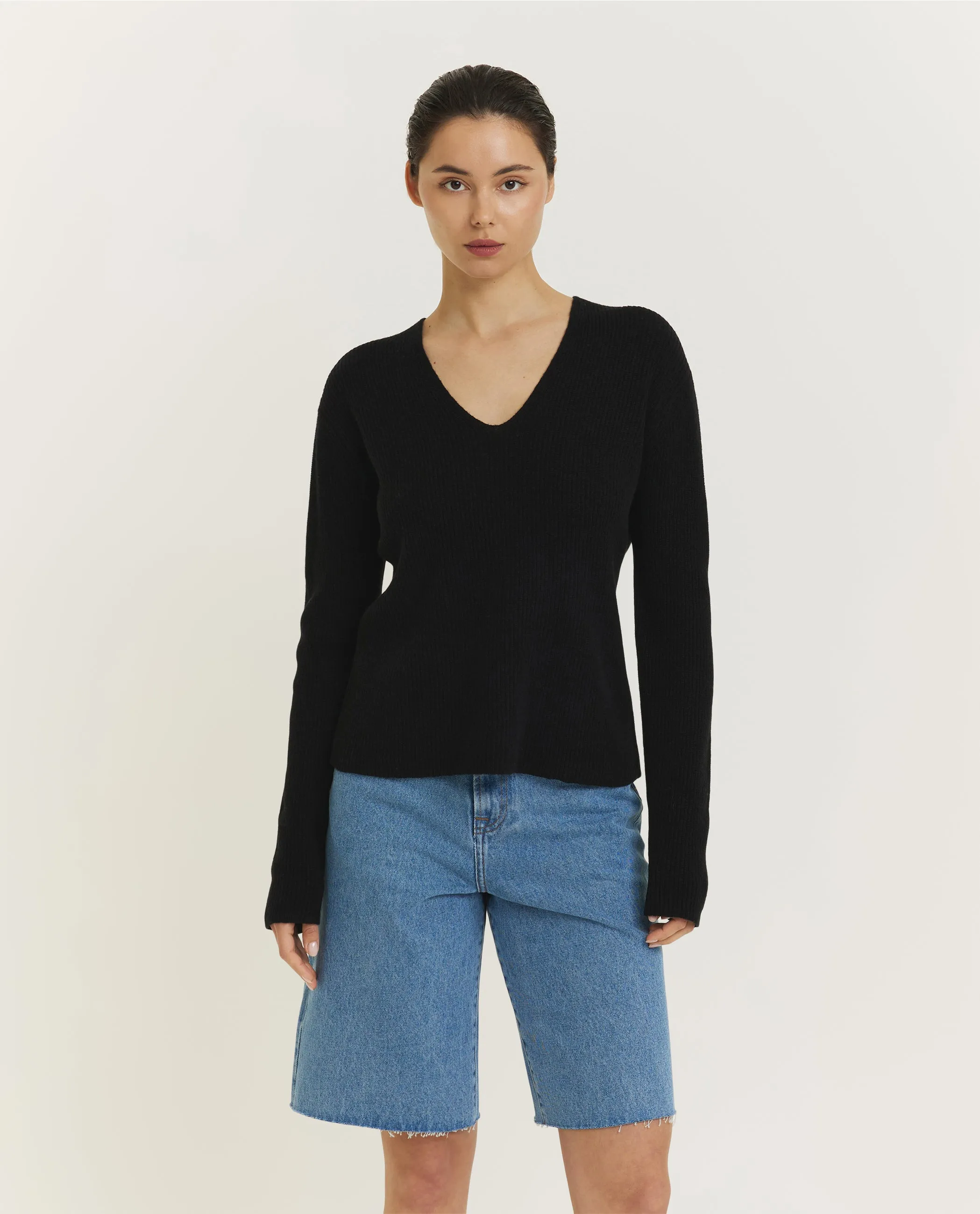 V-Neck Trui - Zwart sold by Pauw Amsterdam