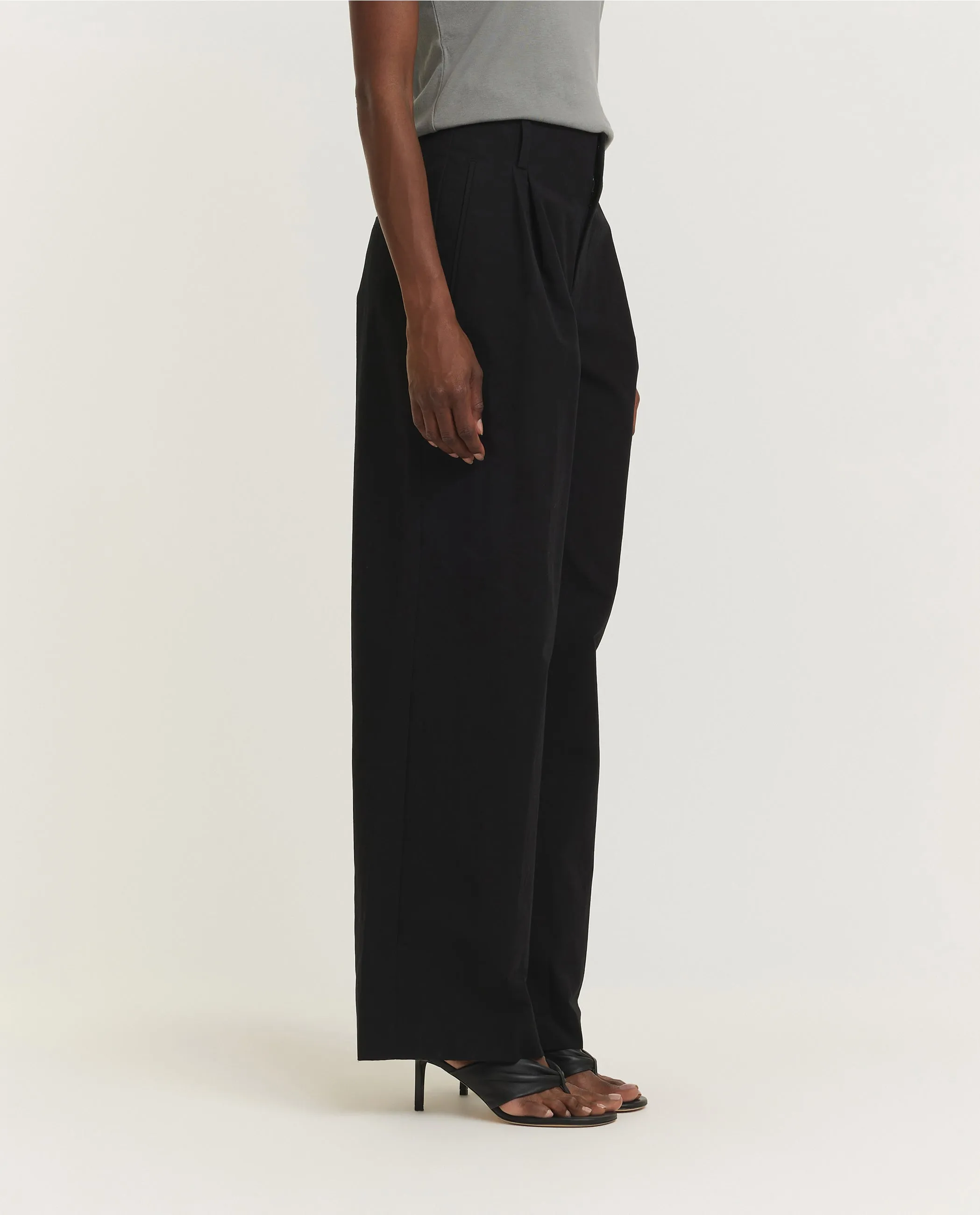 Geplooide Wijde Broek - Zwart sold by Pauw Amsterdam product image thumbnail 2