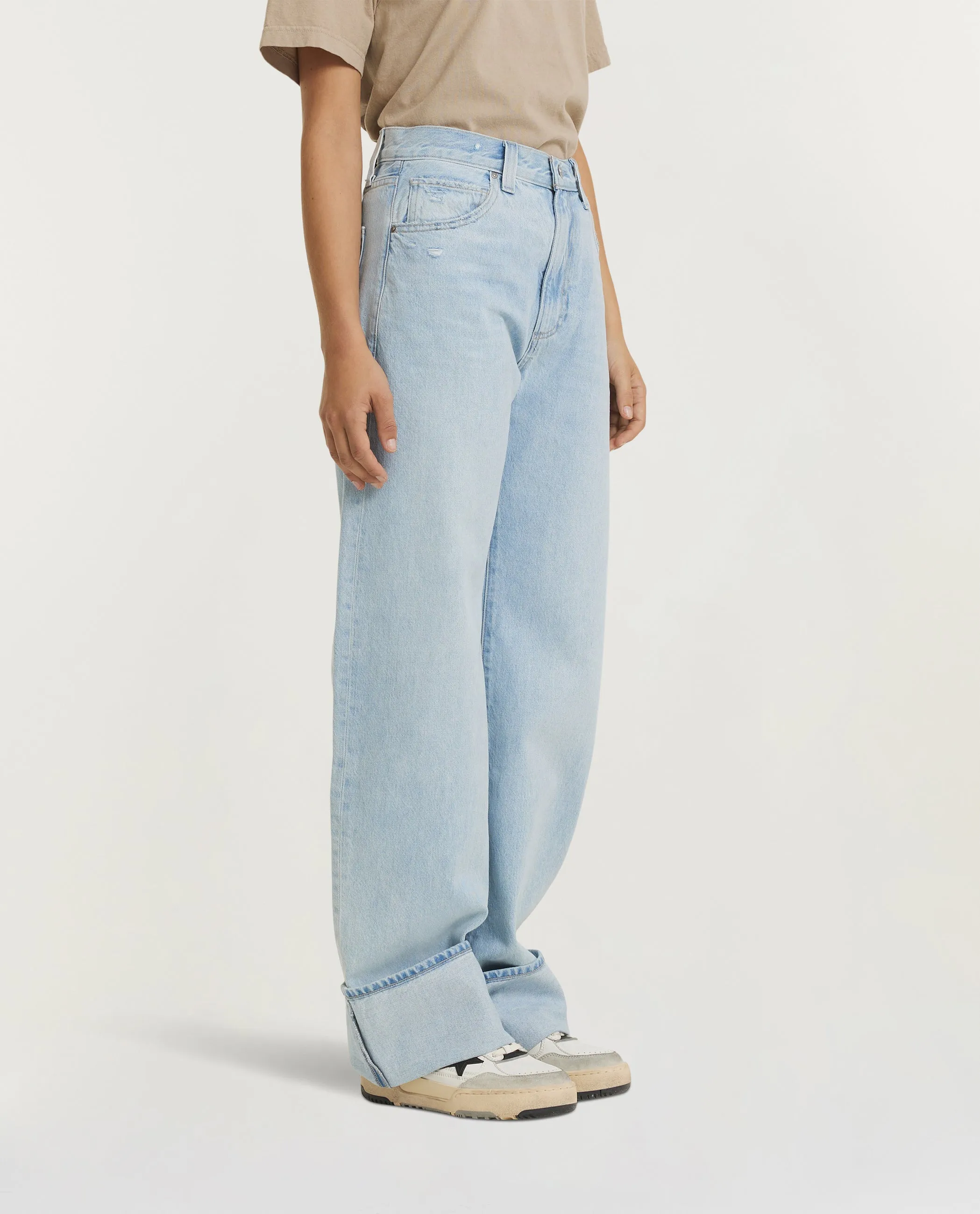 Arellia Distressed Jeans - Lichtblauw sold by Pauw Amsterdam product image thumbnail 3