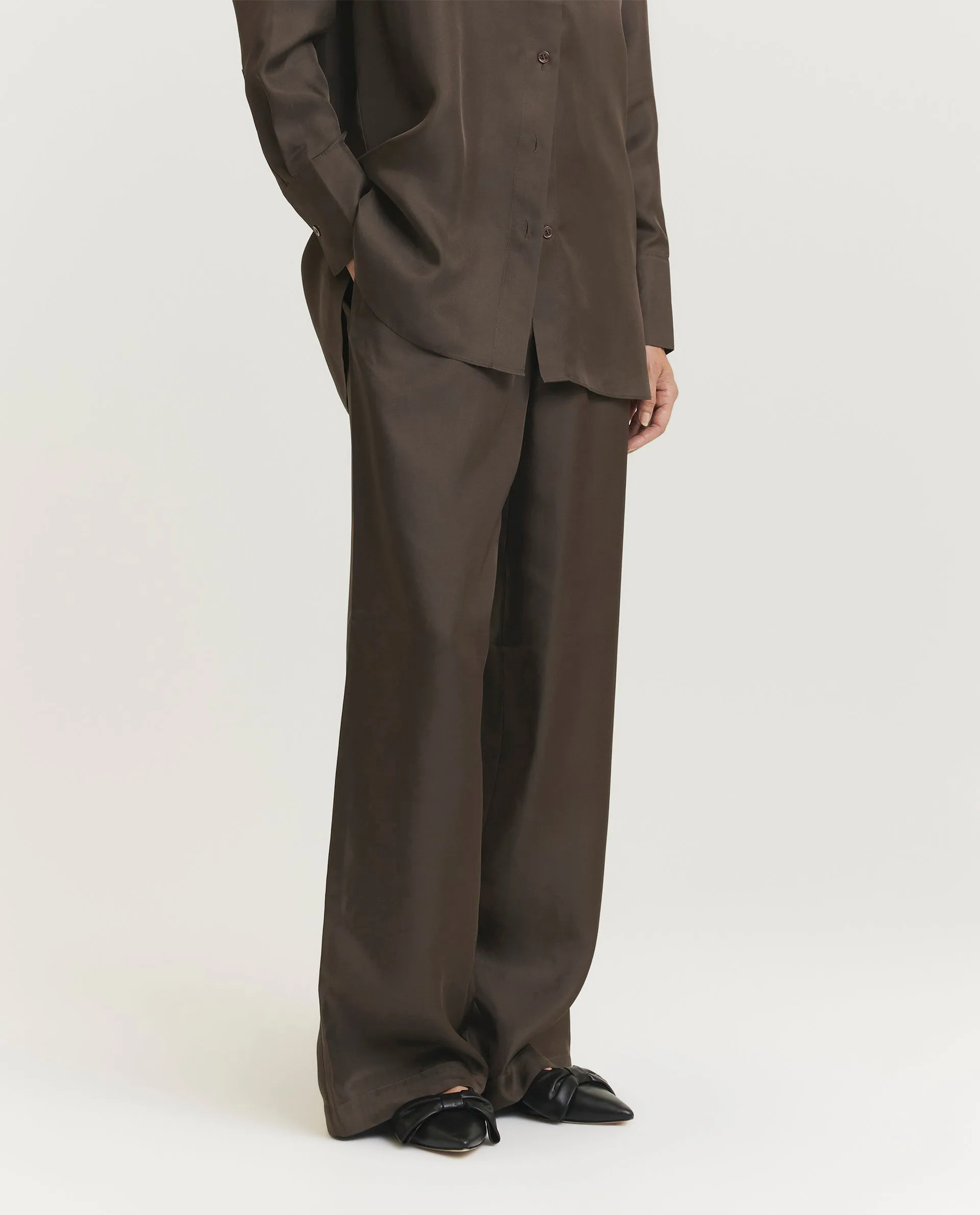 Zijden Wijde Broek - Bruin sold by Pauw Amsterdam product image thumbnail 2