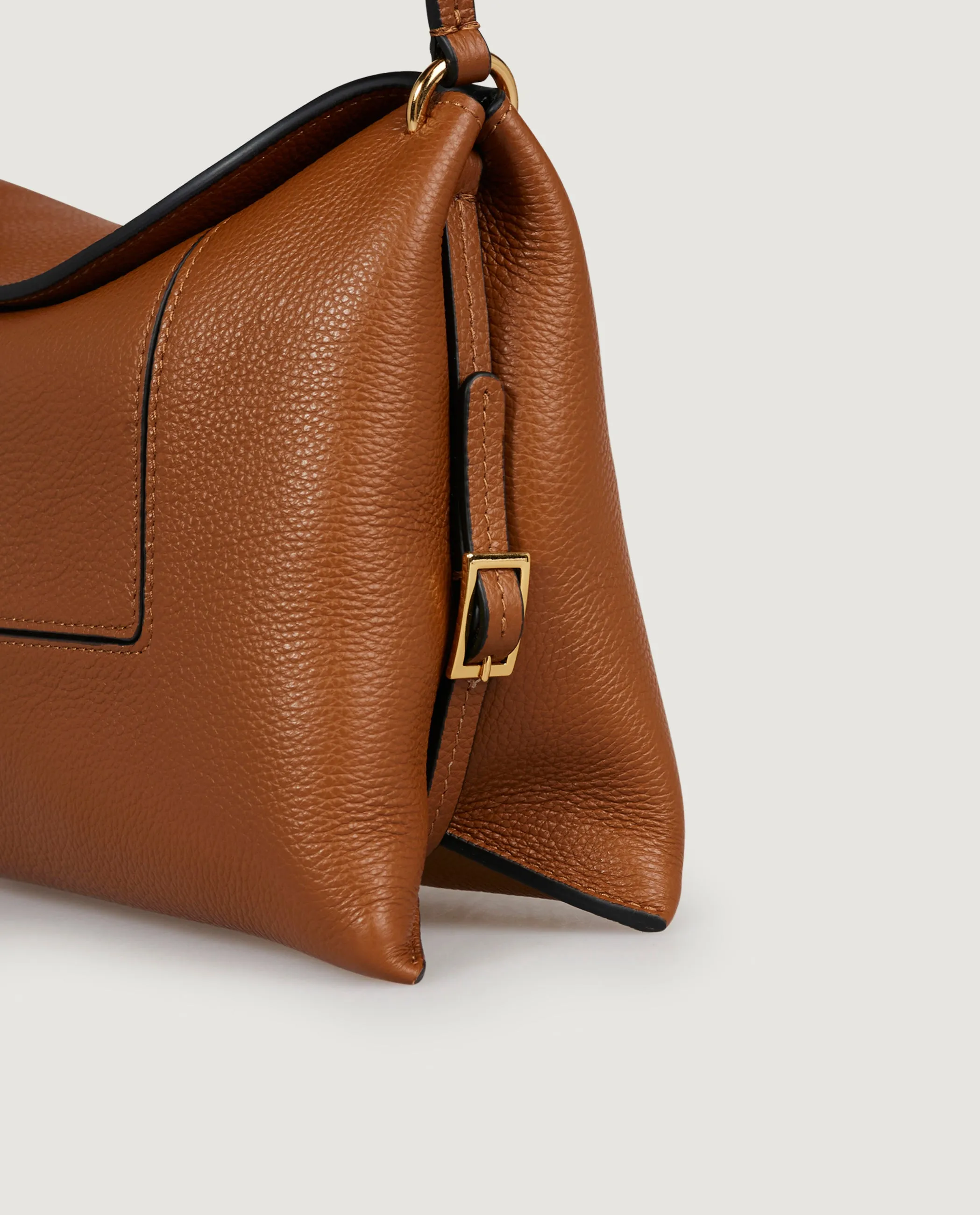 Penelope Slouch Tas - Lichtbruin sold by Pauw Amsterdam product image thumbnail 2