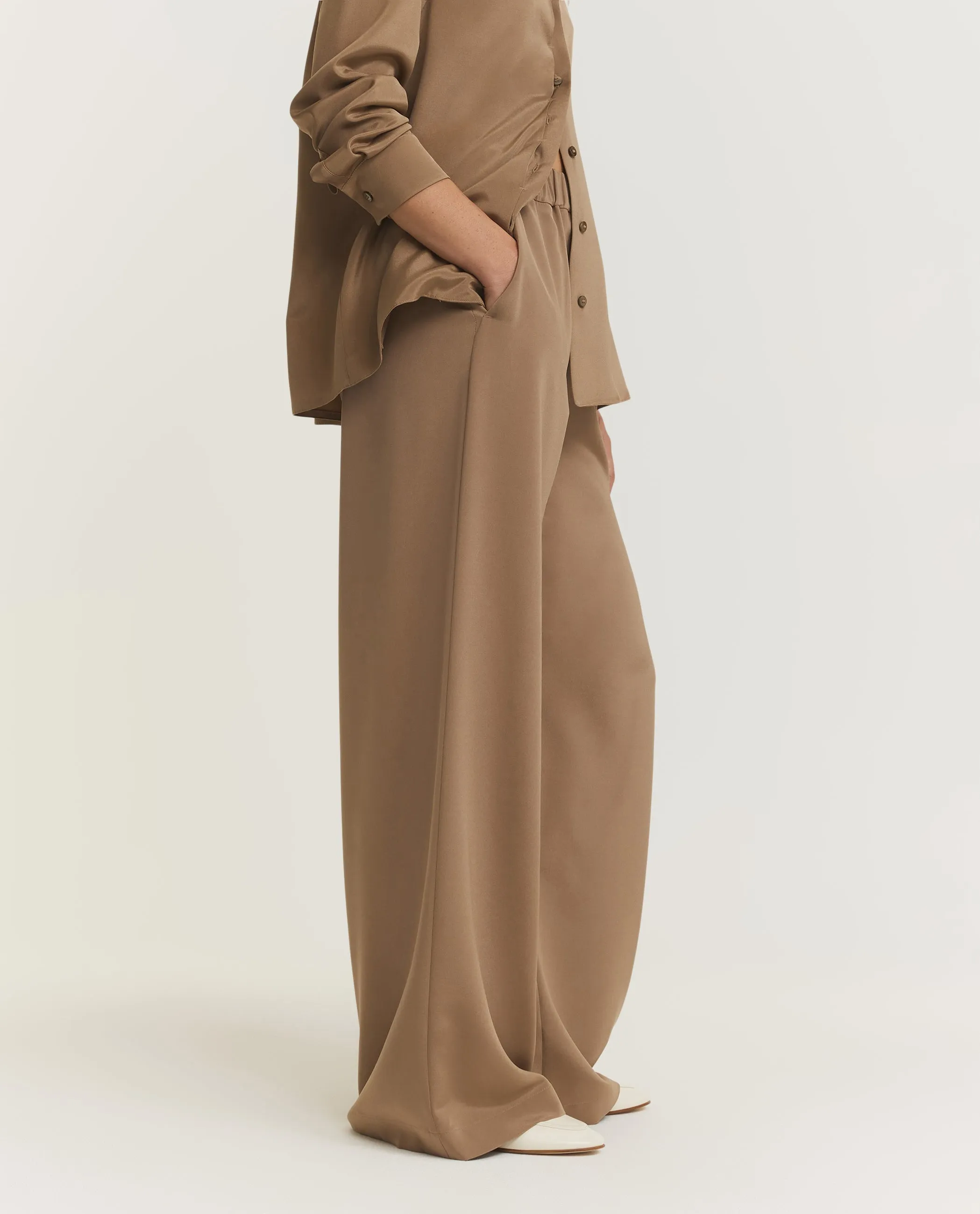 Zijden Bonn Broek - Lichtbruin sold by Pauw Amsterdam product image thumbnail 3