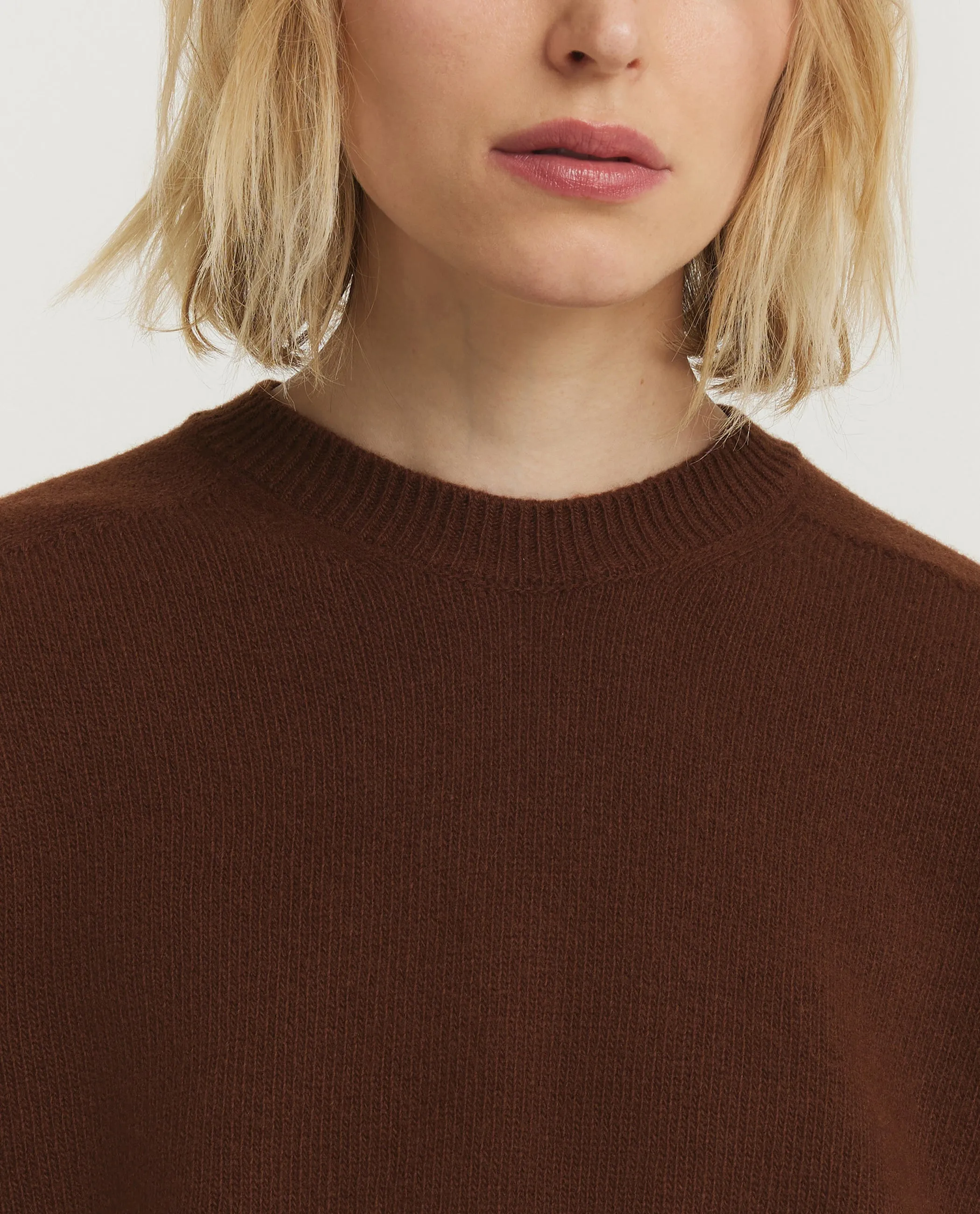 Wollen Ronde Hals Trui - Bruin sold by Pauw Amsterdam product image thumbnail 2