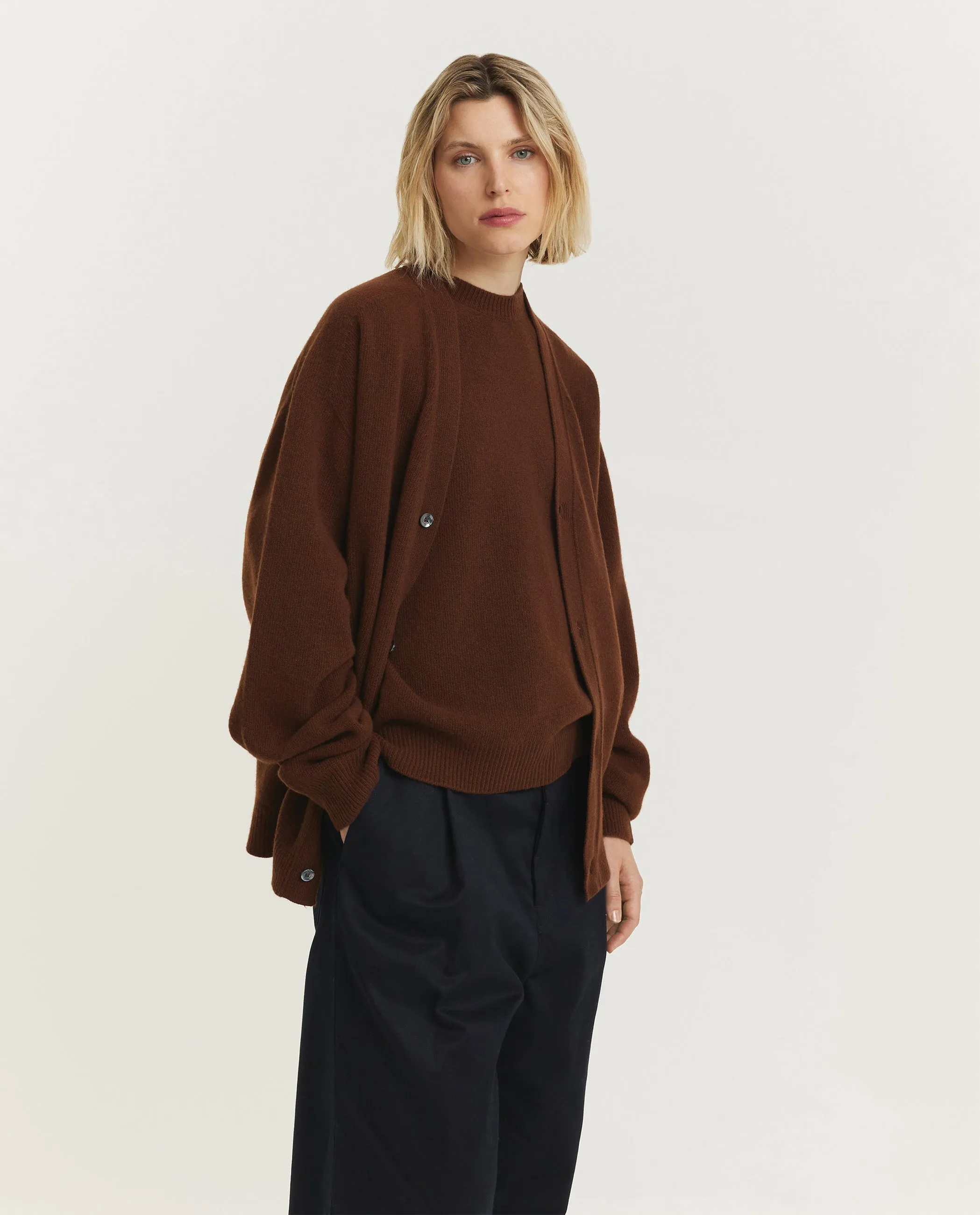 Zacht Wollen Vest - Bruin sold by Pauw Amsterdam product image thumbnail 4