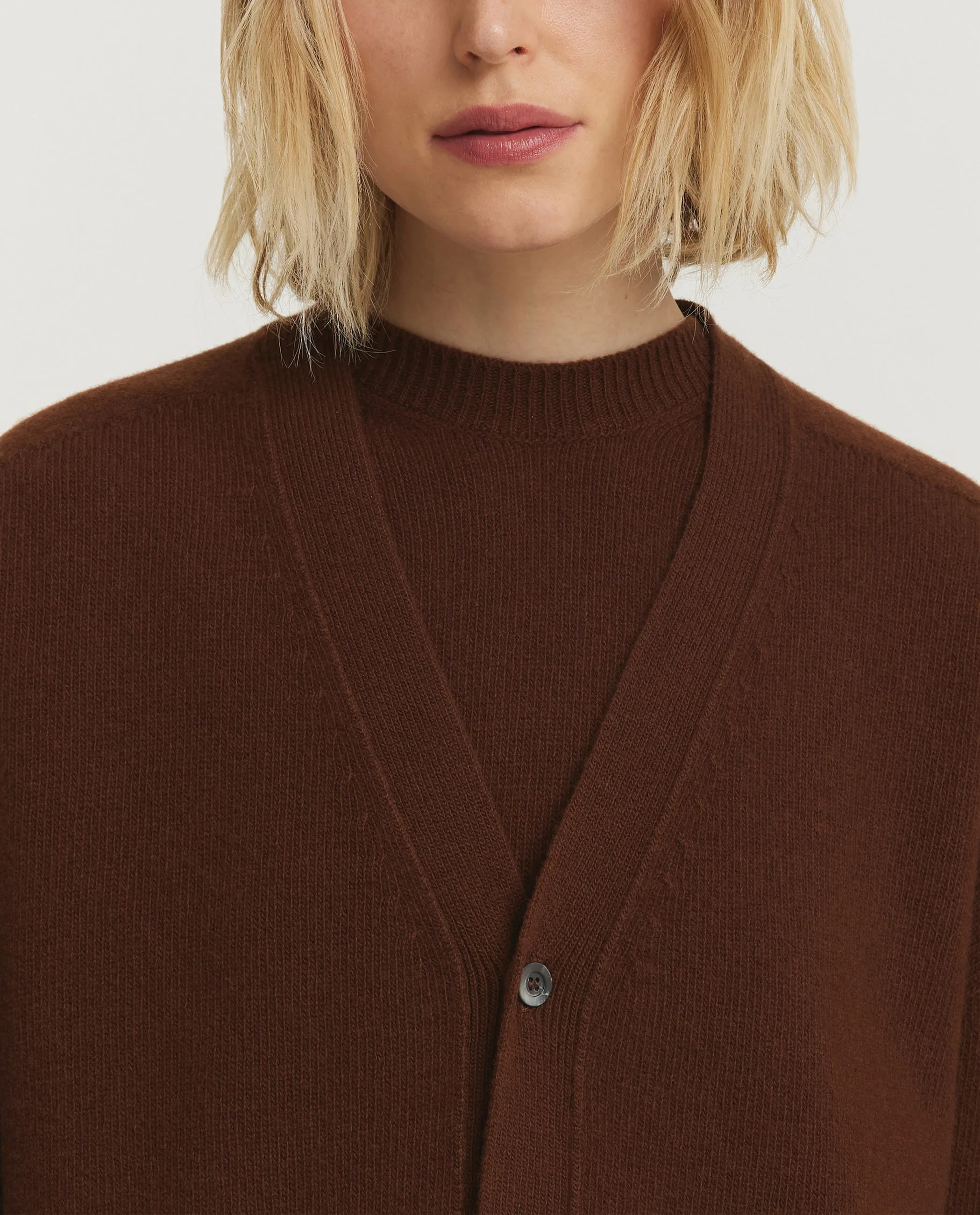 Zacht Wollen Vest - Bruin sold by Pauw Amsterdam product image thumbnail 2