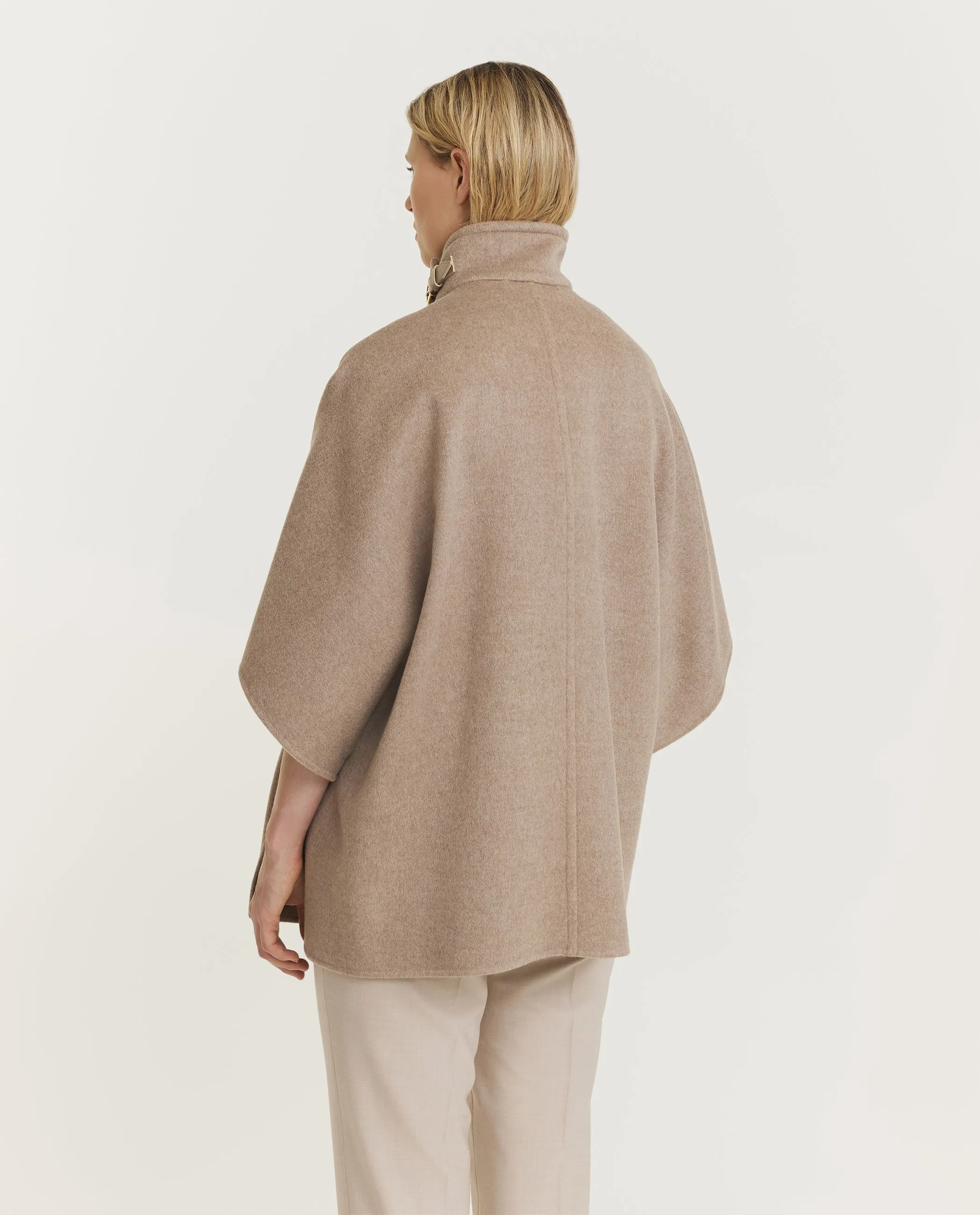 Derrik Cape - Lichtbruin sold by Pauw Amsterdam product image thumbnail 5
