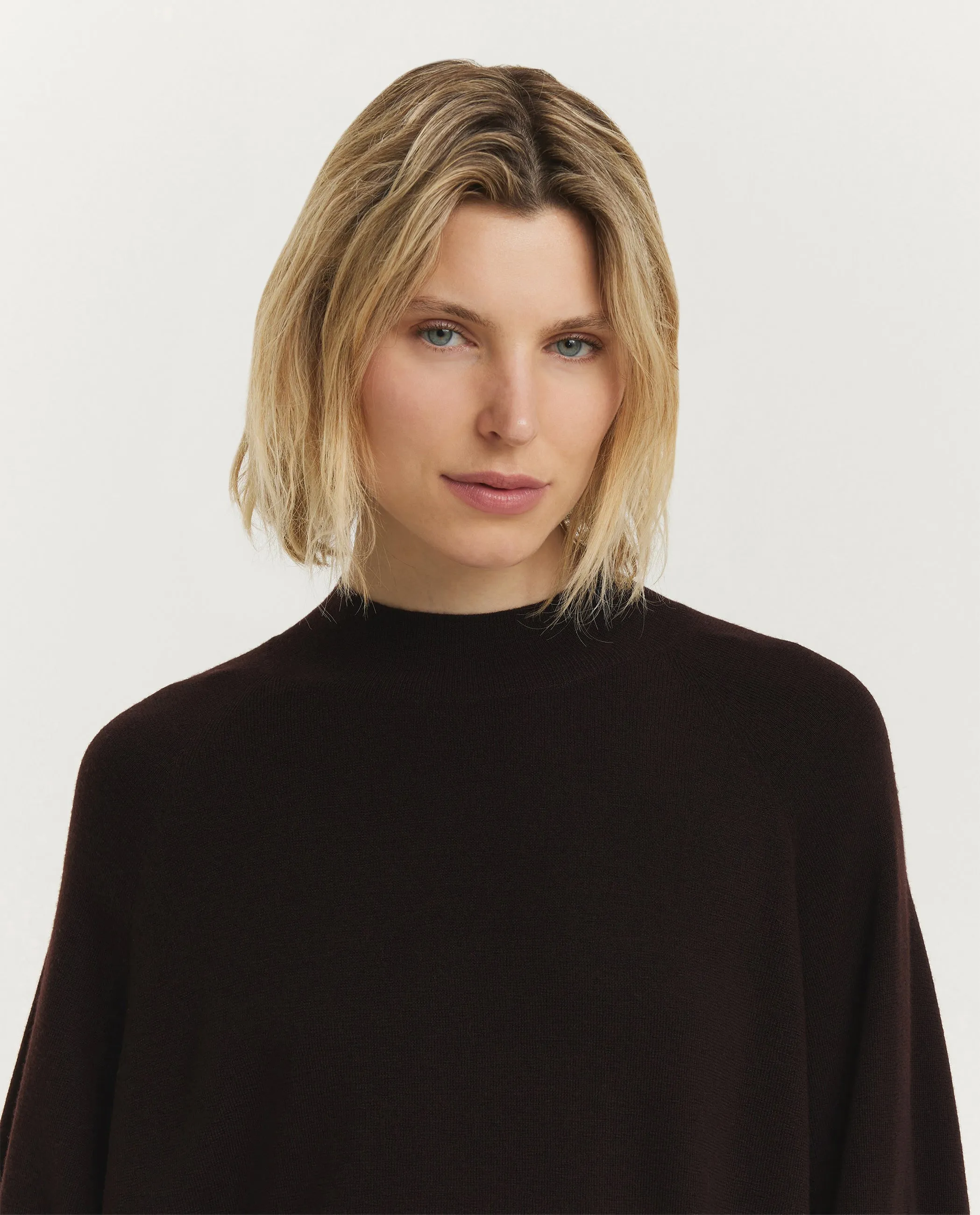 Wollen Coltrui - Bruin sold by Pauw Amsterdam product image thumbnail 2