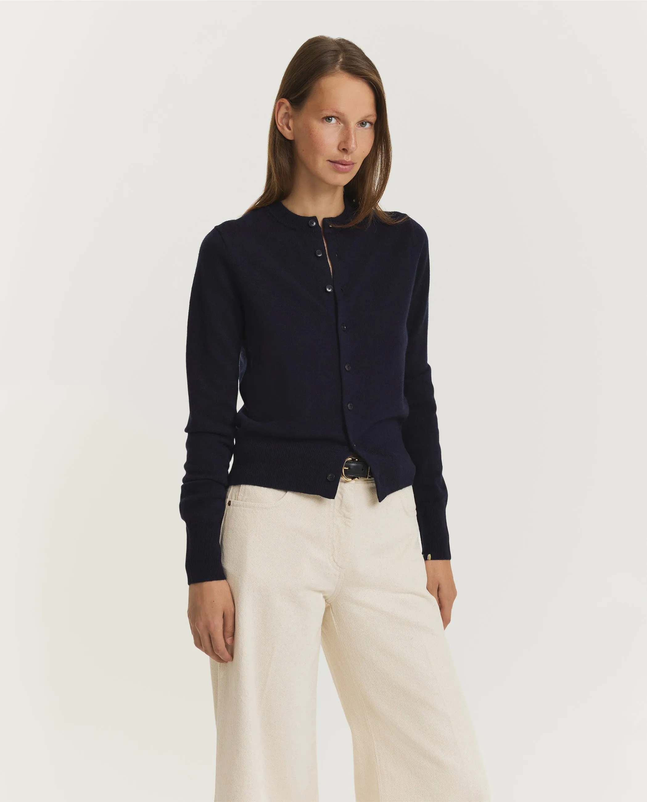 N°300 Little Cashmere Cardigan - Donkerblauw sold by Pauw Amsterdam product image thumbnail 4