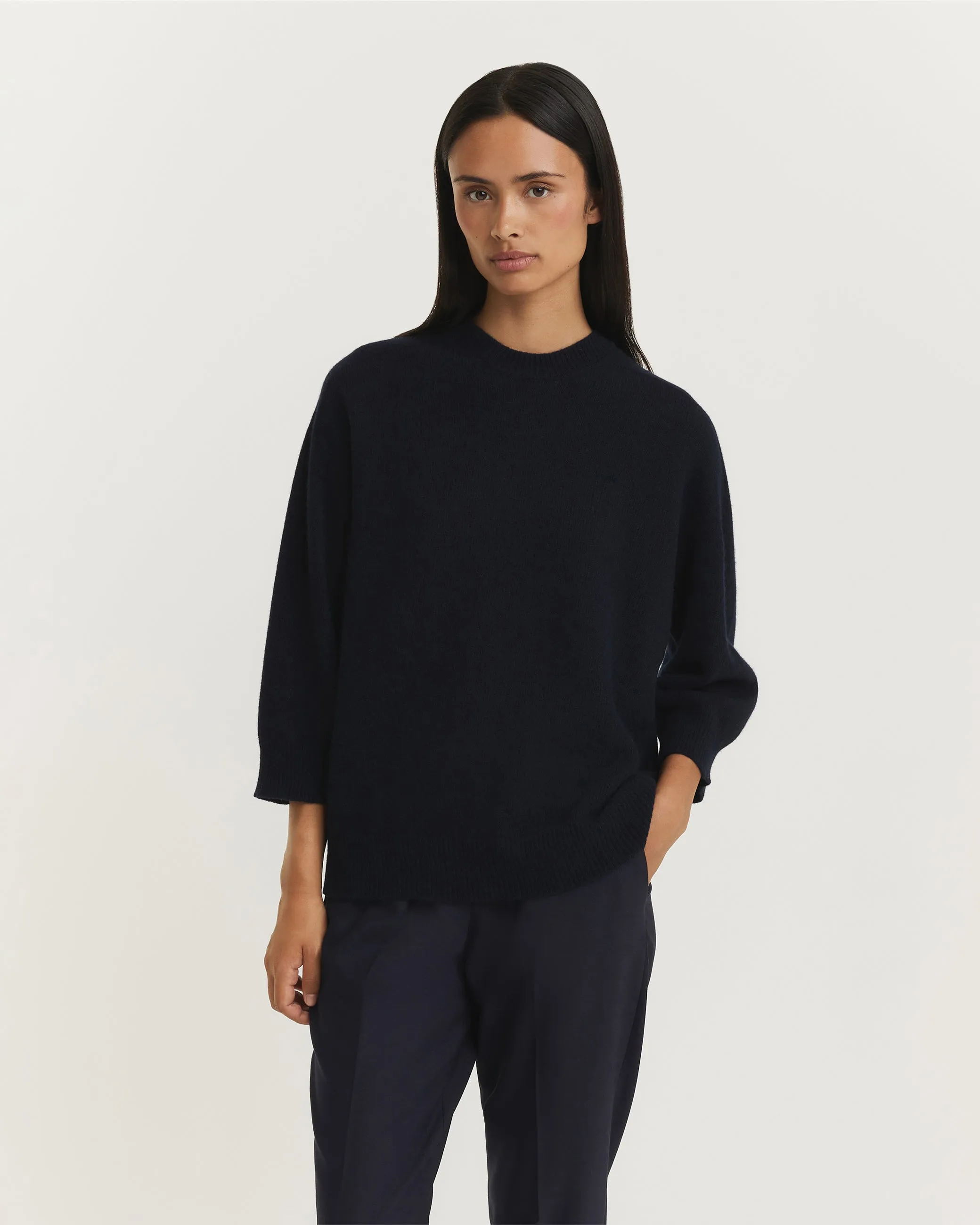 Wollen Ronde Hals Trui - Donkerblauw sold by Pauw Amsterdam