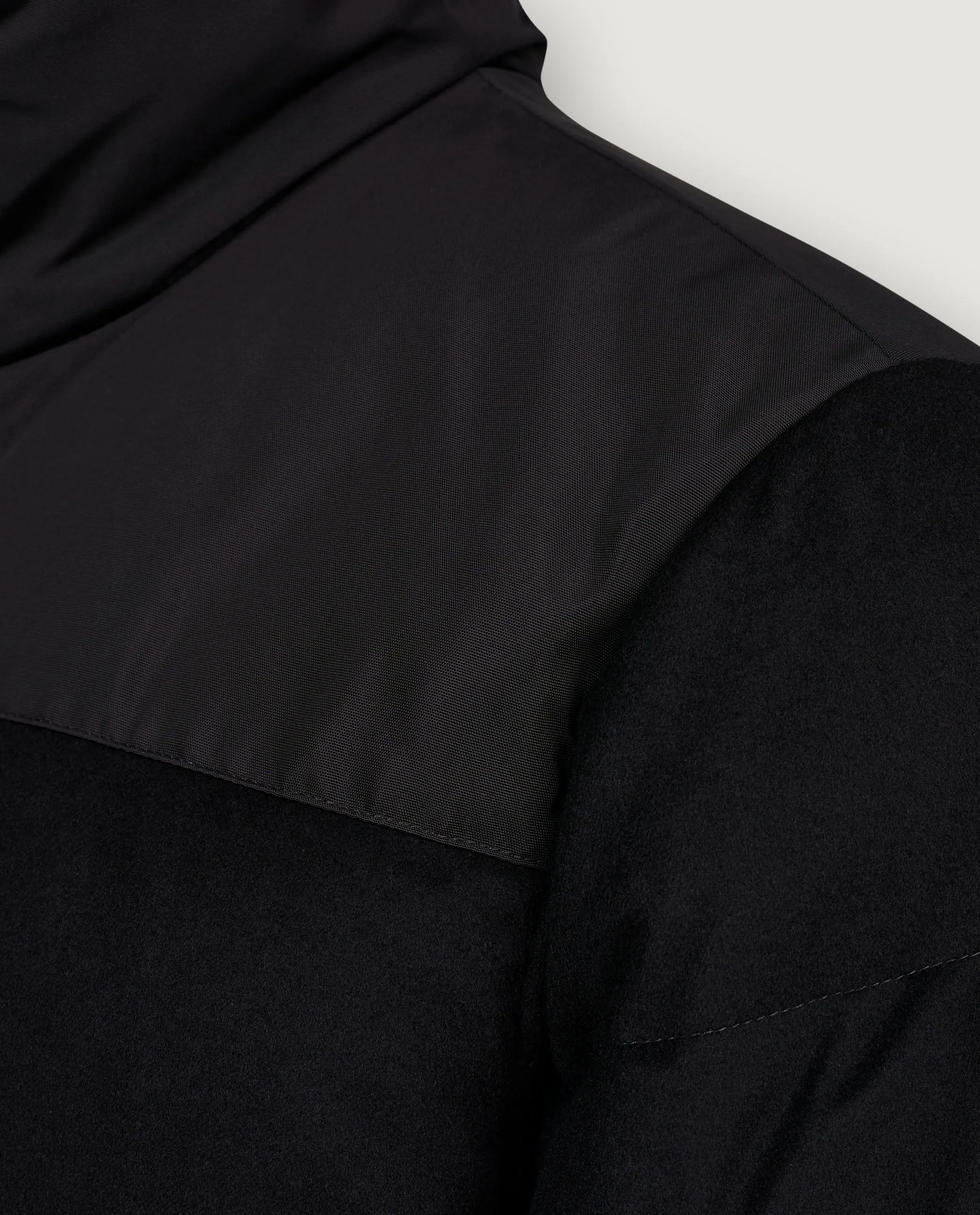 Cashmere Puffer Jas - Zwart sold by Pauw Amsterdam product image thumbnail 5