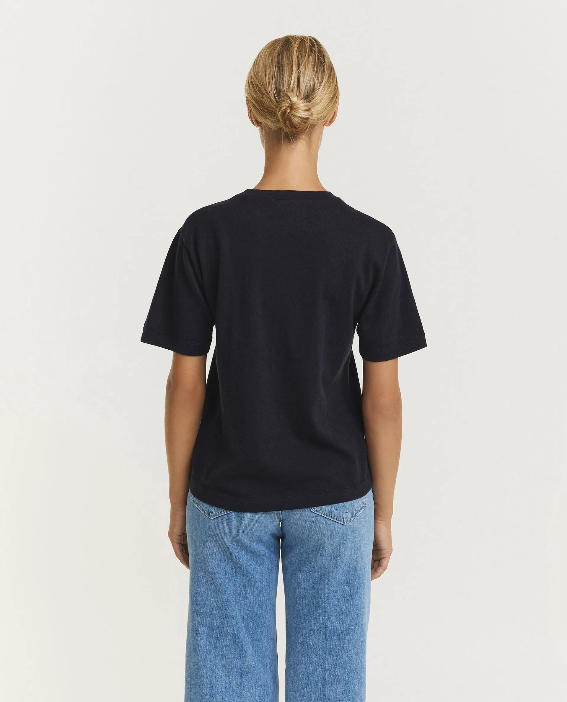 Cashmere Blend T-Shirt N°268 - Donkerblauw sold by Pauw Amsterdam product image thumbnail 5