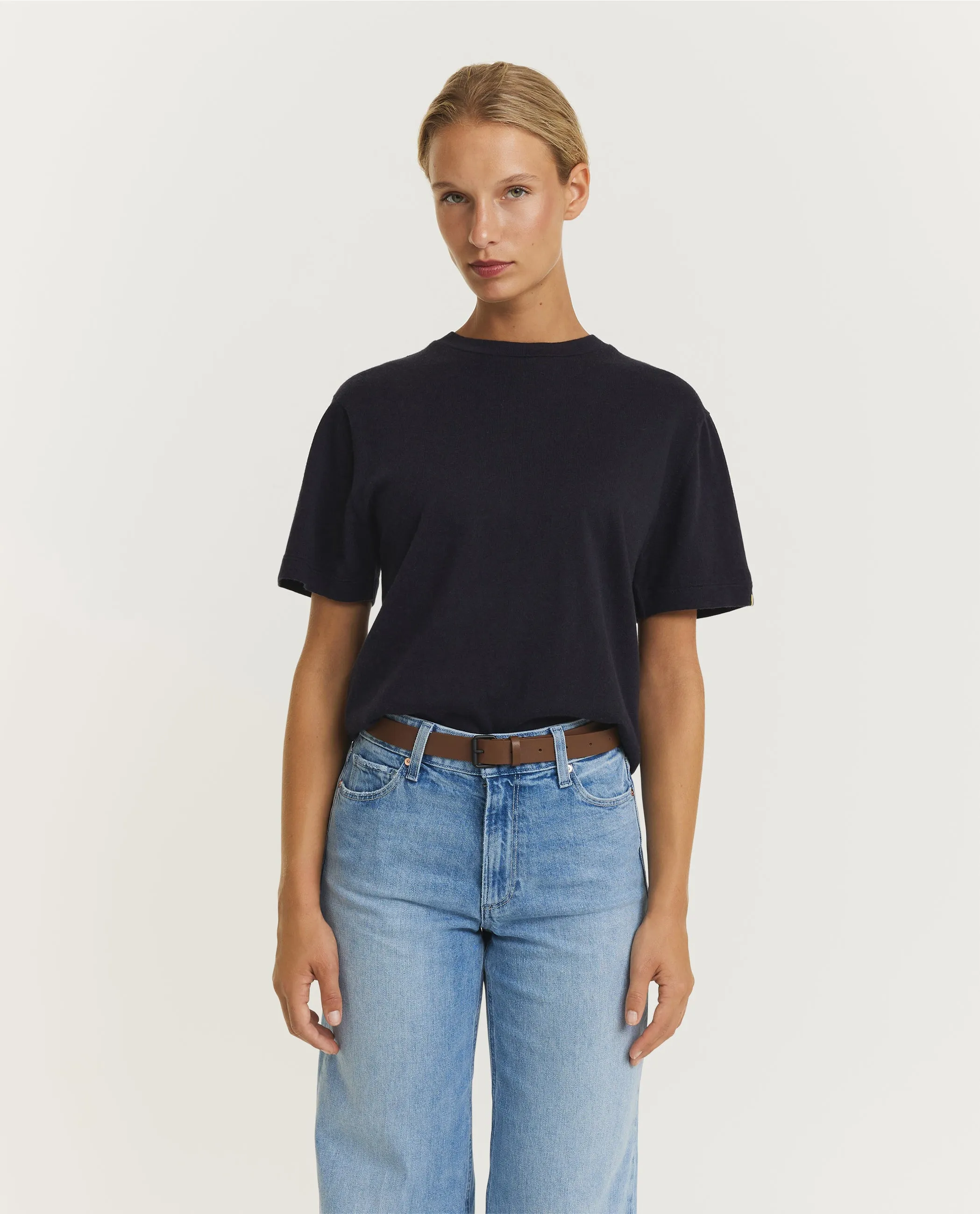 Cashmere Blend T-Shirt N°268 - Donkerblauw sold by Pauw Amsterdam