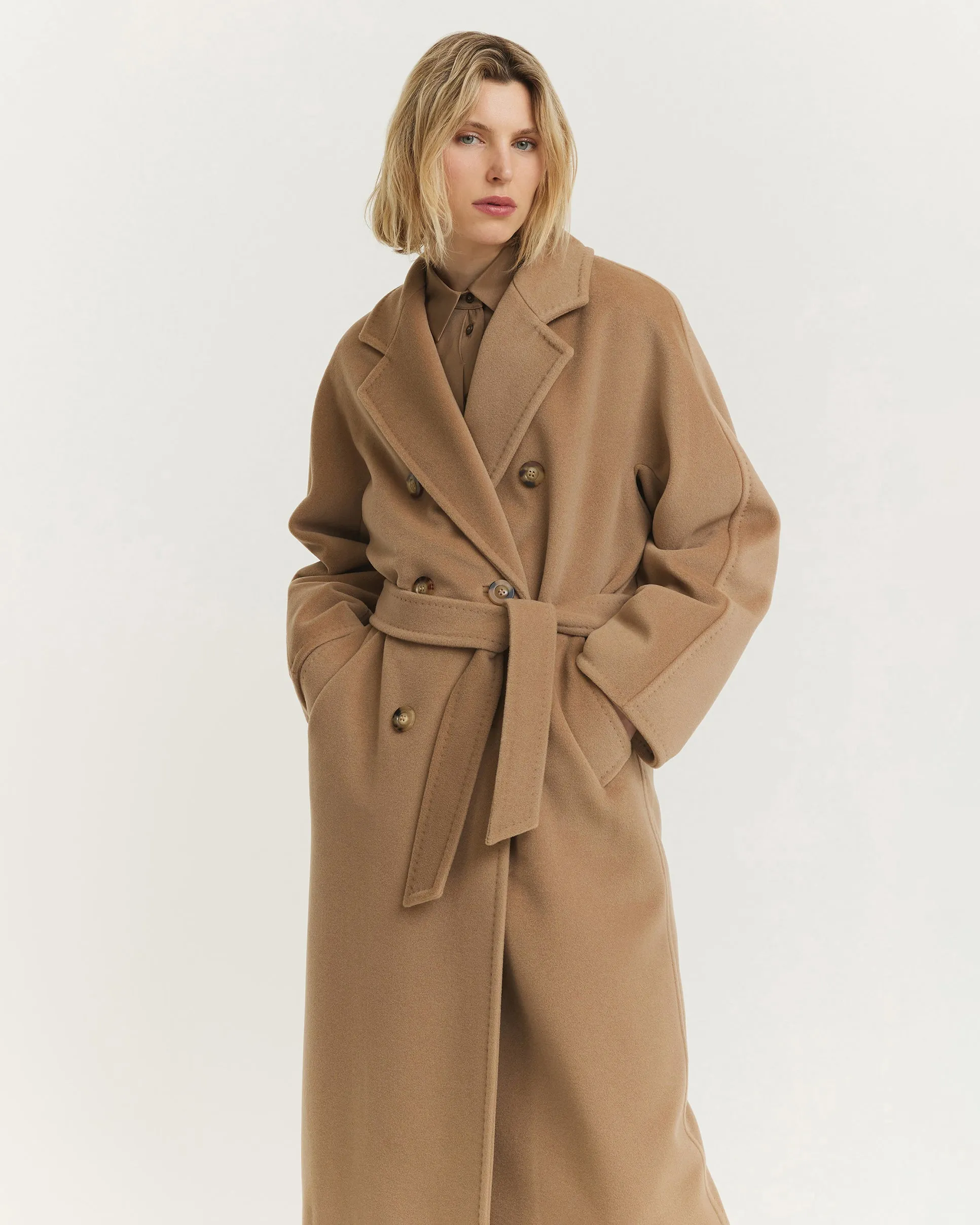 Madame Camel Coat - Lichtbruin sold by Pauw Amsterdam product image thumbnail 2