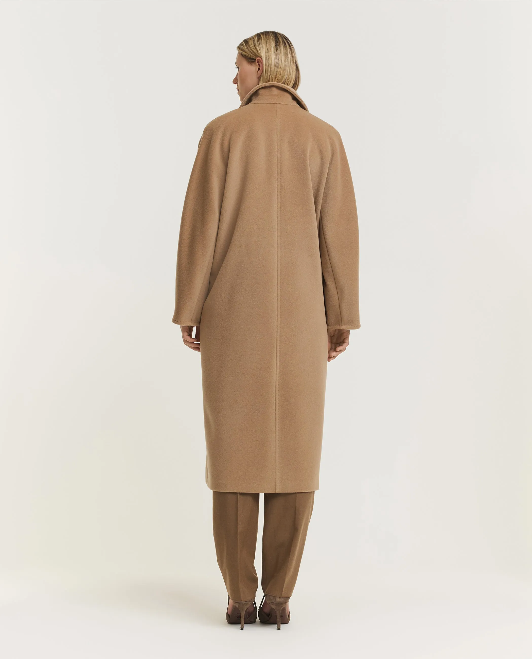 Madame Camel Coat - Lichtbruin sold by Pauw Amsterdam product image thumbnail 5