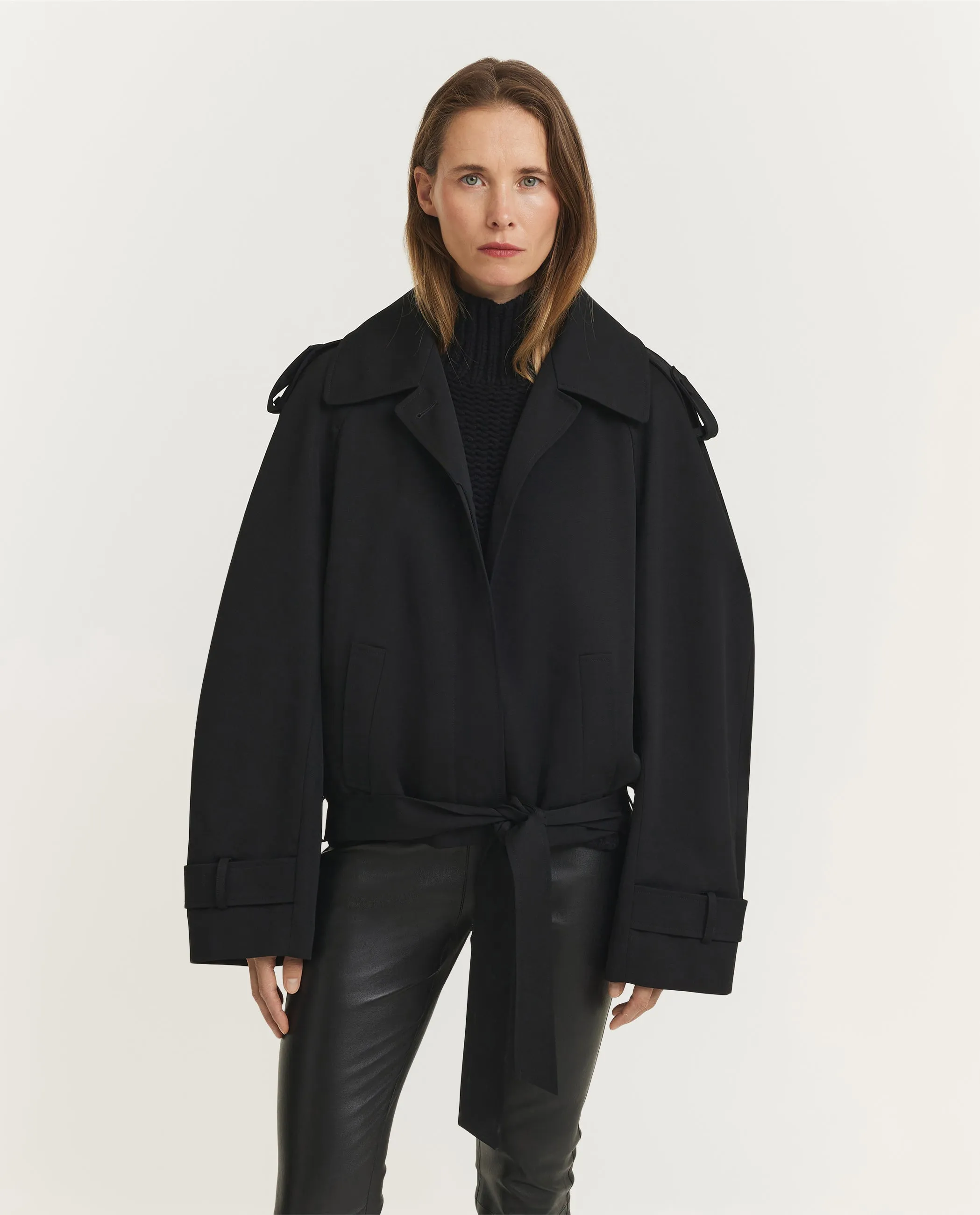 Korte Wollen Trenchcoat - Zwart sold by Pauw Amsterdam