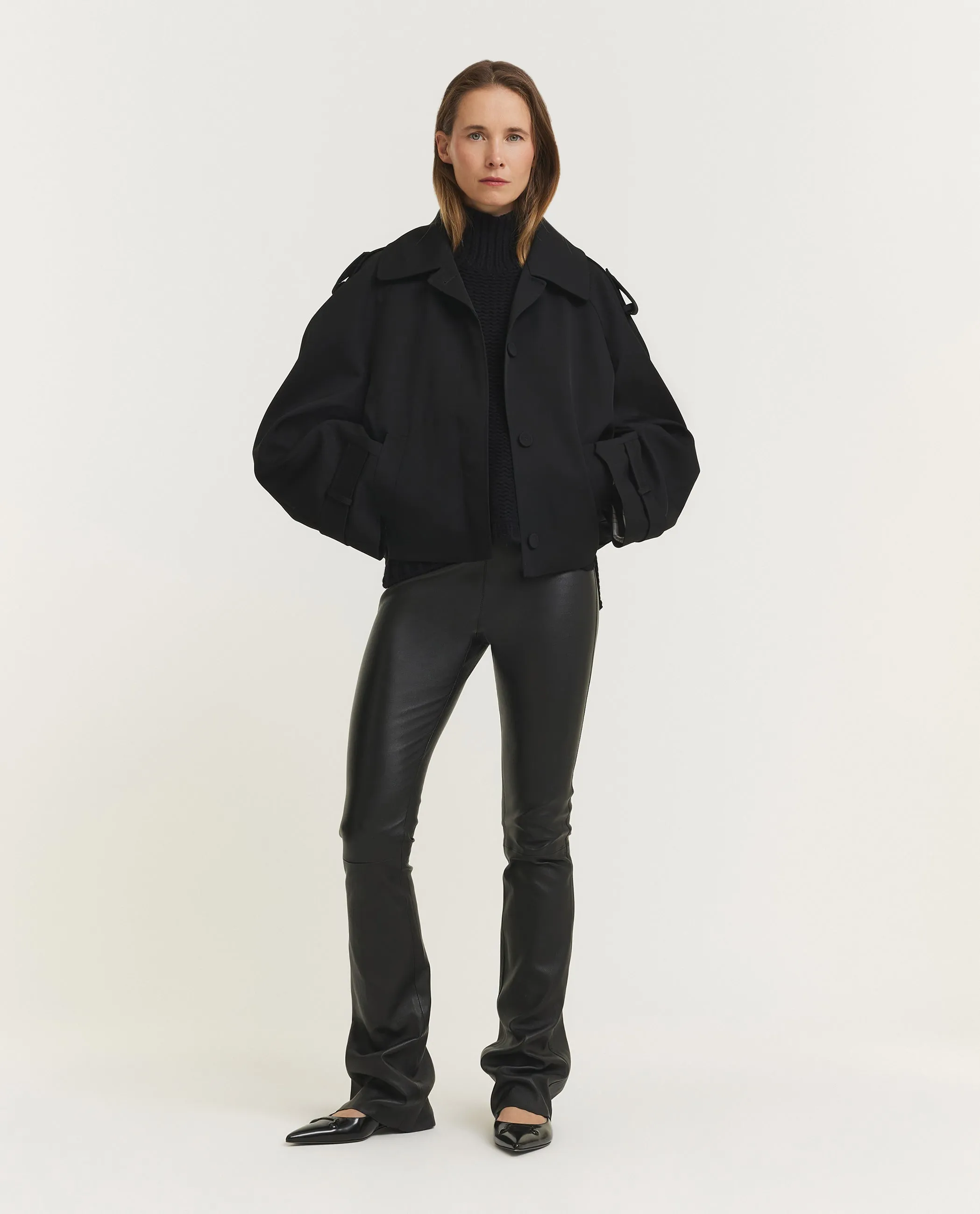 Korte Wollen Trenchcoat - Zwart sold by Pauw Amsterdam product image thumbnail 3