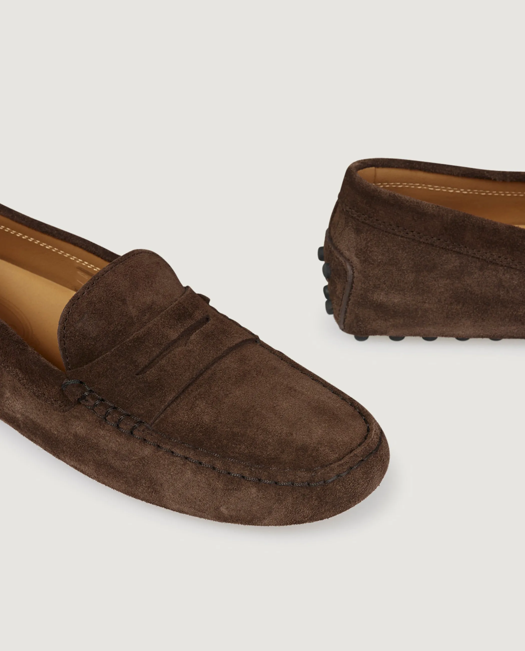 Suede Gommino Driving Loafer - Bruin sold by Pauw Amsterdam product image thumbnail 2