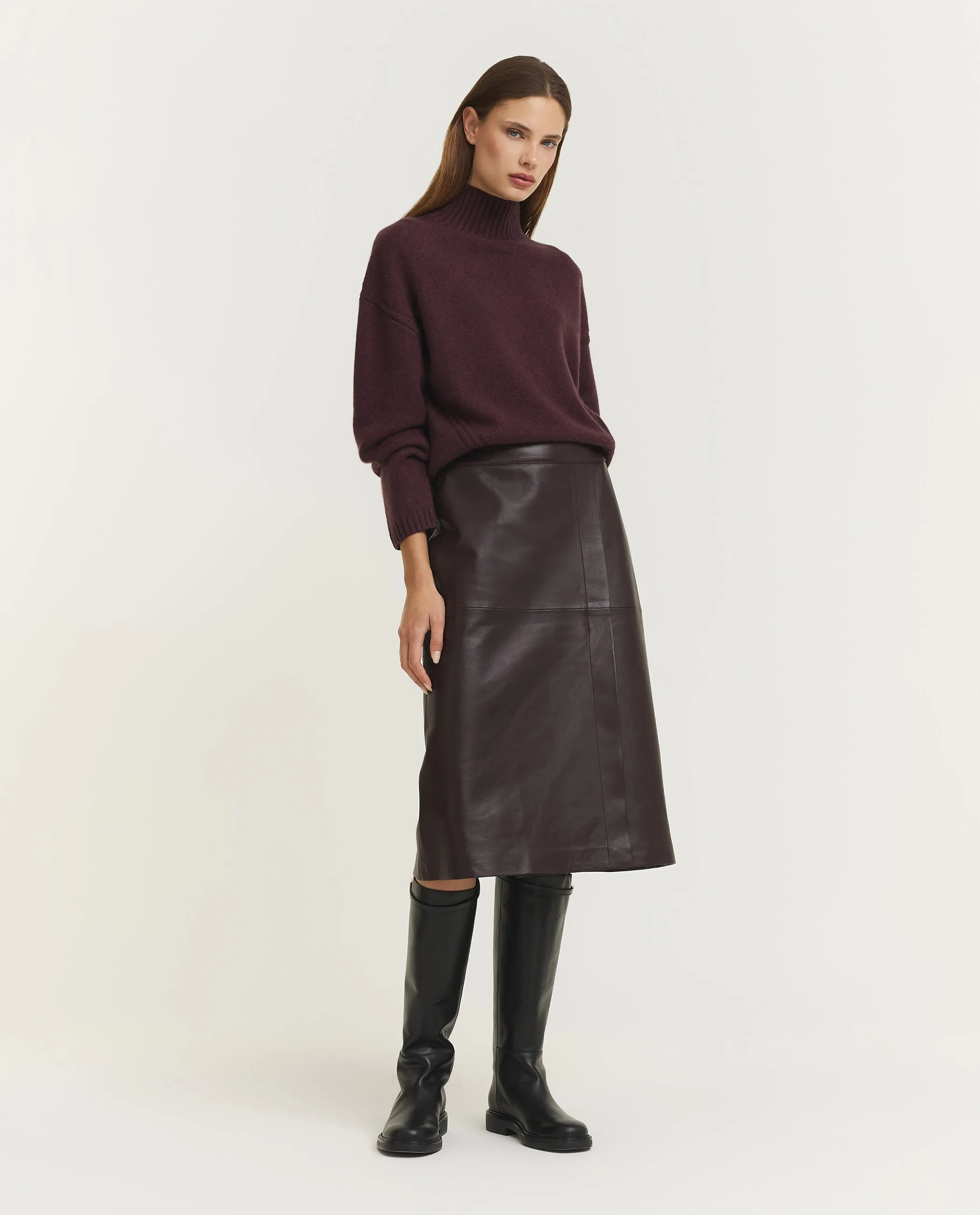 Luxe Cashmere Coltrui - Paars sold by Pauw Amsterdam product image thumbnail 3