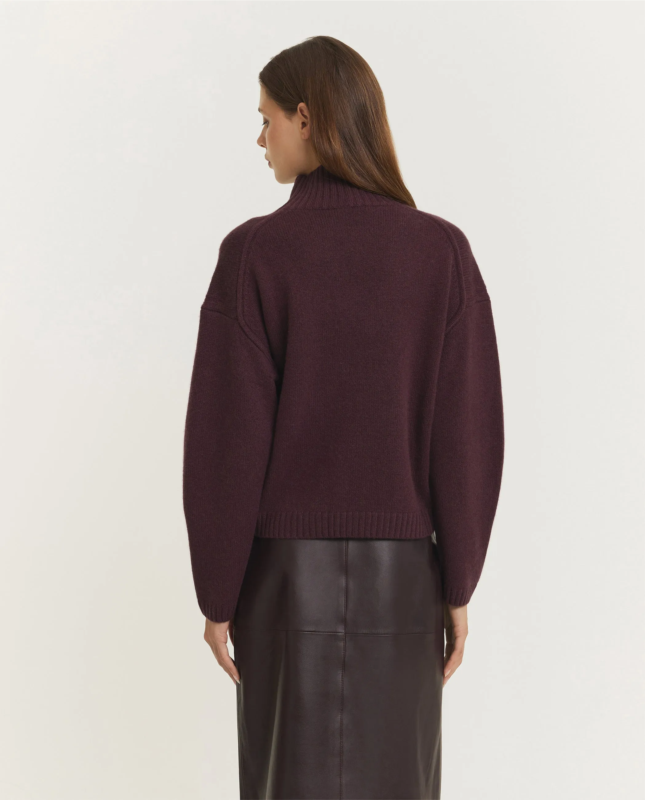 Luxe Cashmere Coltrui - Paars sold by Pauw Amsterdam product image thumbnail 5