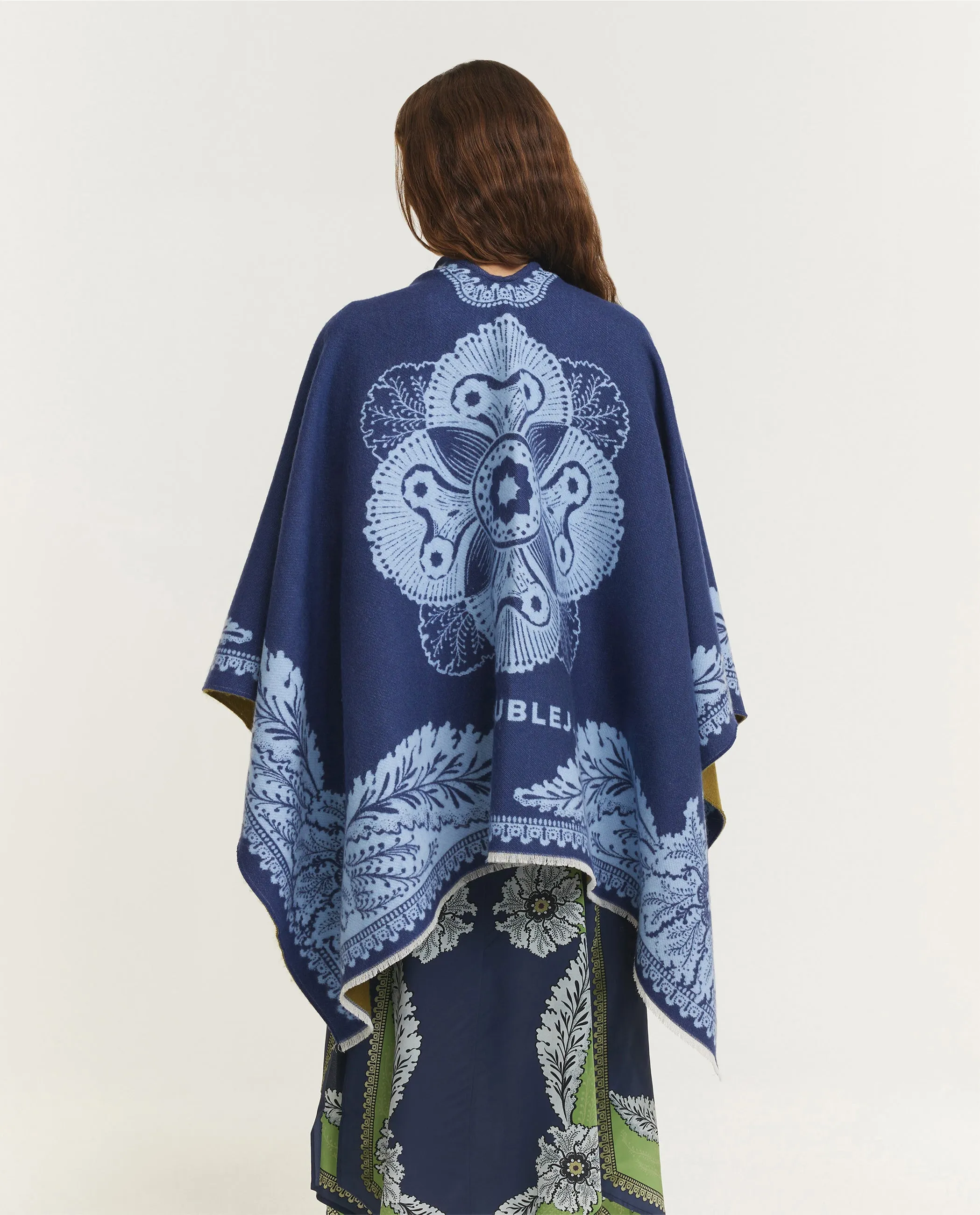 Wol Zijden Poncho - Blauw sold by Pauw Amsterdam product image thumbnail 5