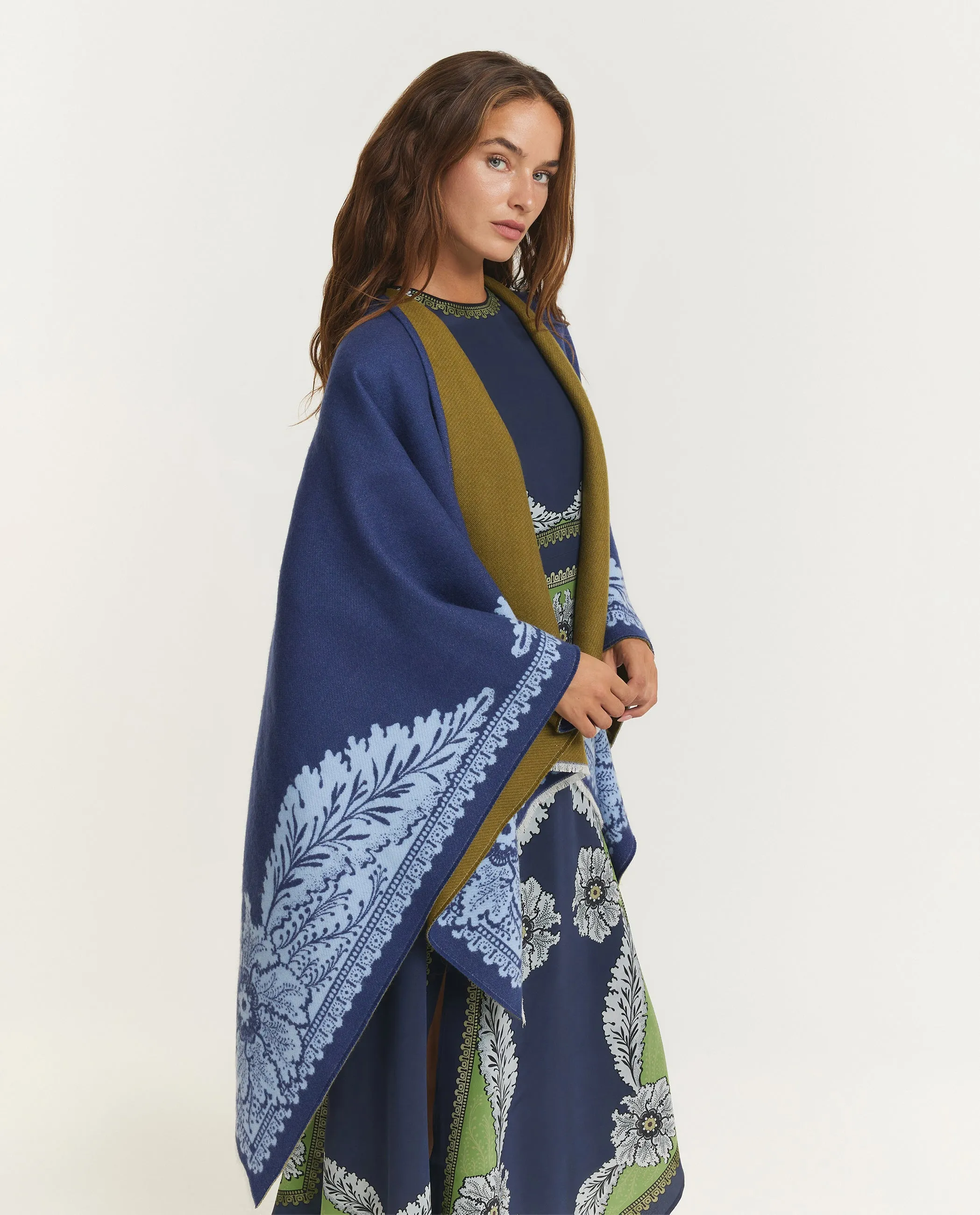 Wol Zijden Poncho - Blauw sold by Pauw Amsterdam product image thumbnail 4