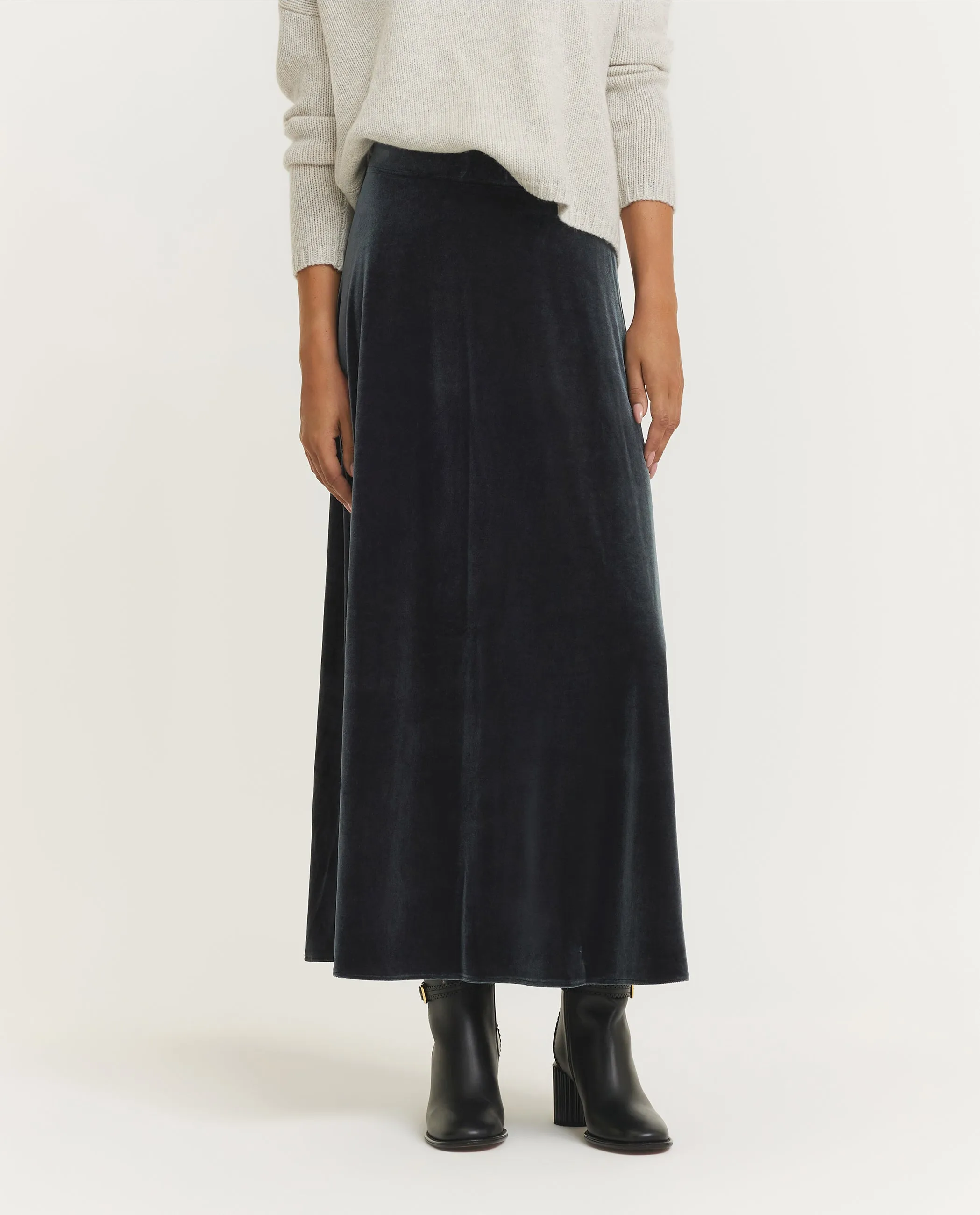 Fluwelen Maxi Rok - Grijs sold by Pauw Amsterdam product image thumbnail 2