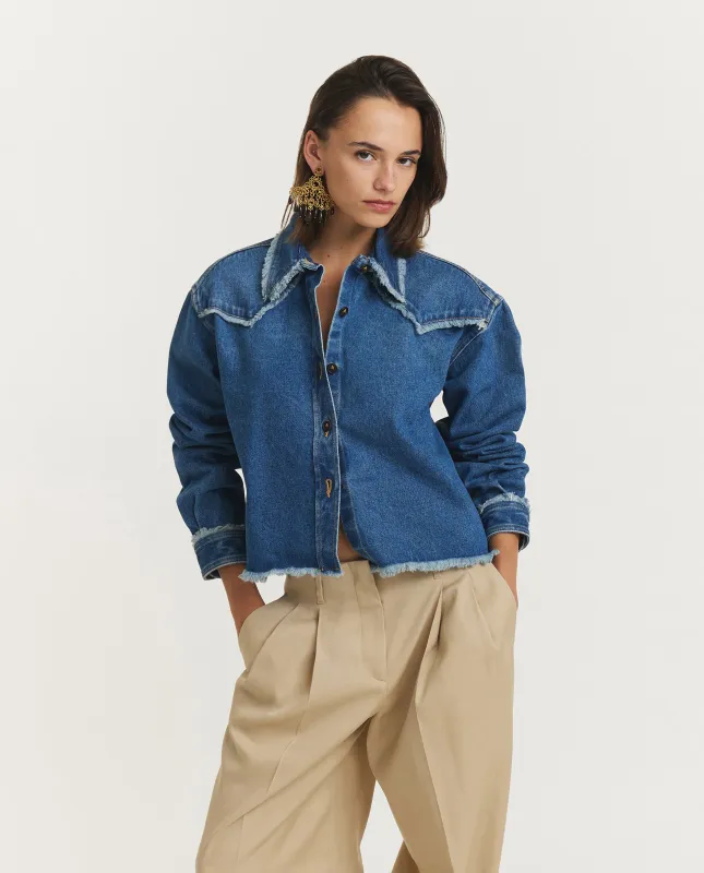 Pacific Roads Cropped Denim Shirt - Blauw made by ALANUI