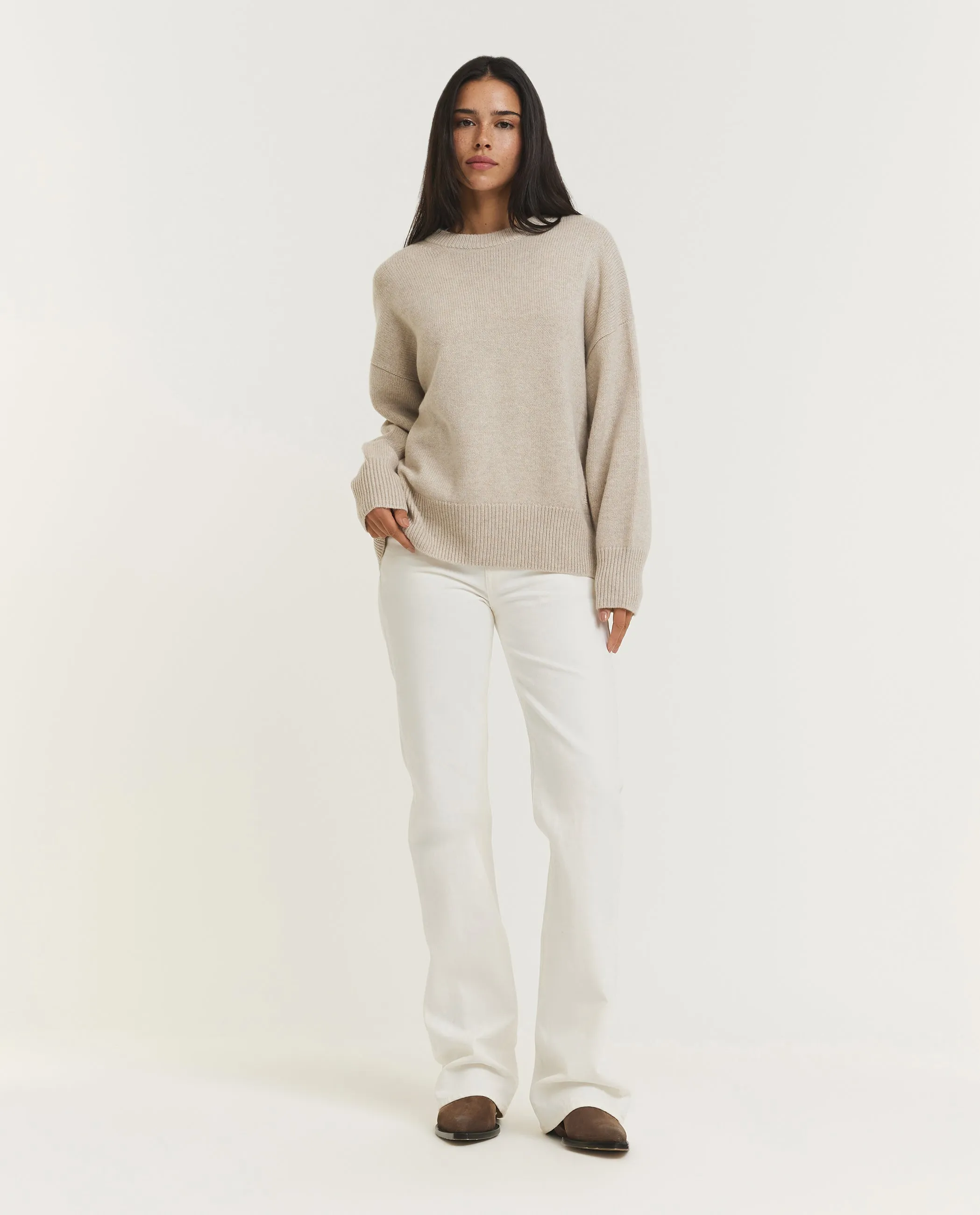 Cashmere Benita Trui - Lichtbruin sold by Pauw Amsterdam product image thumbnail 3