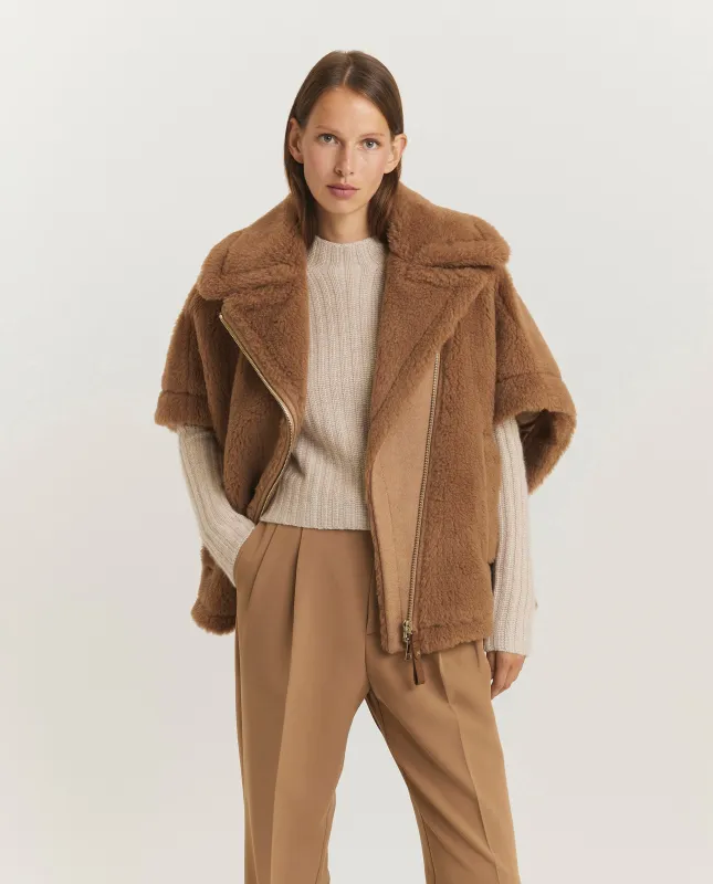 Teddy poncho - Bruin sold by Pauw Amsterdam