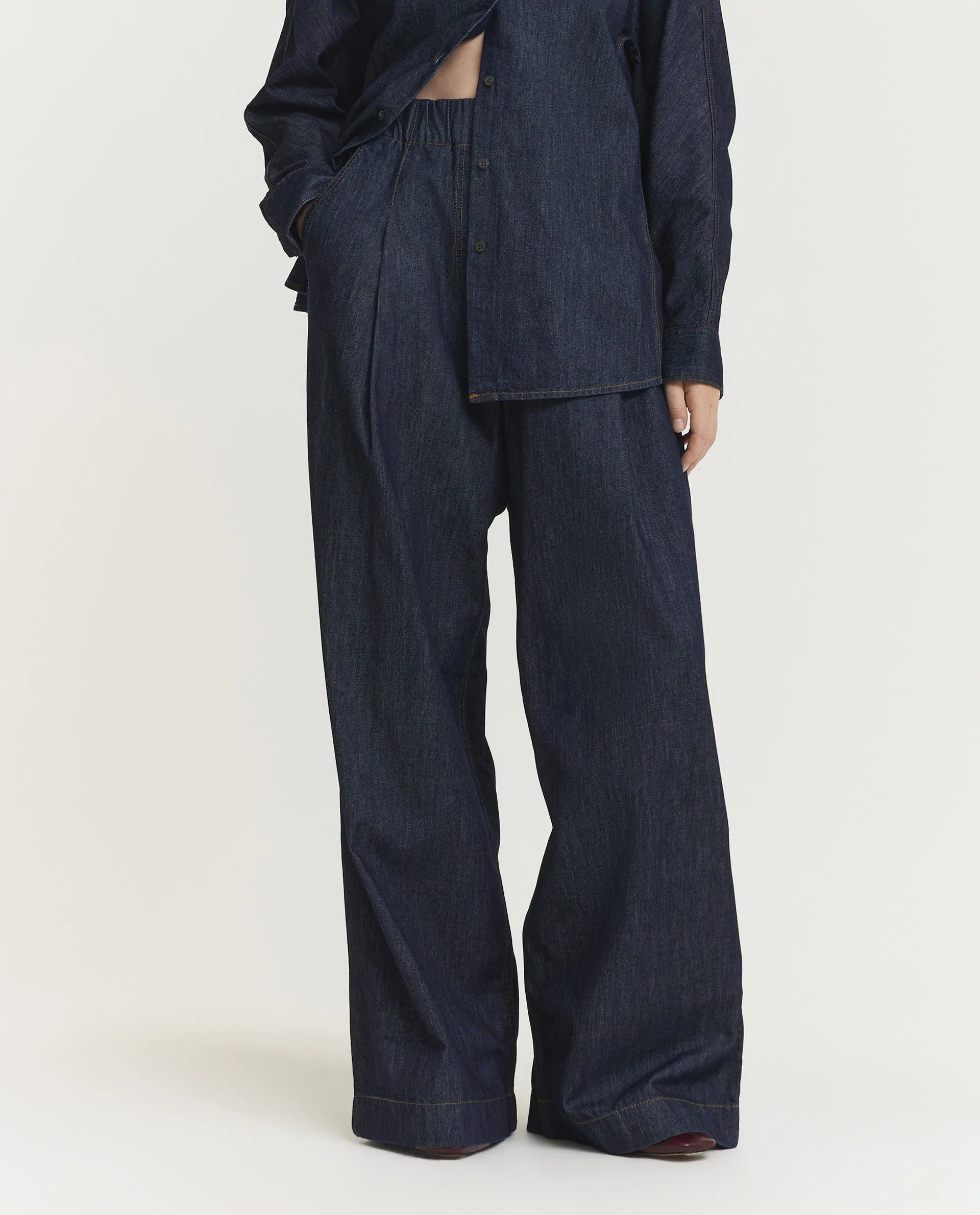 Wijde Pila Denim Broek - Donkerblauw sold by Pauw Amsterdam product image thumbnail 2