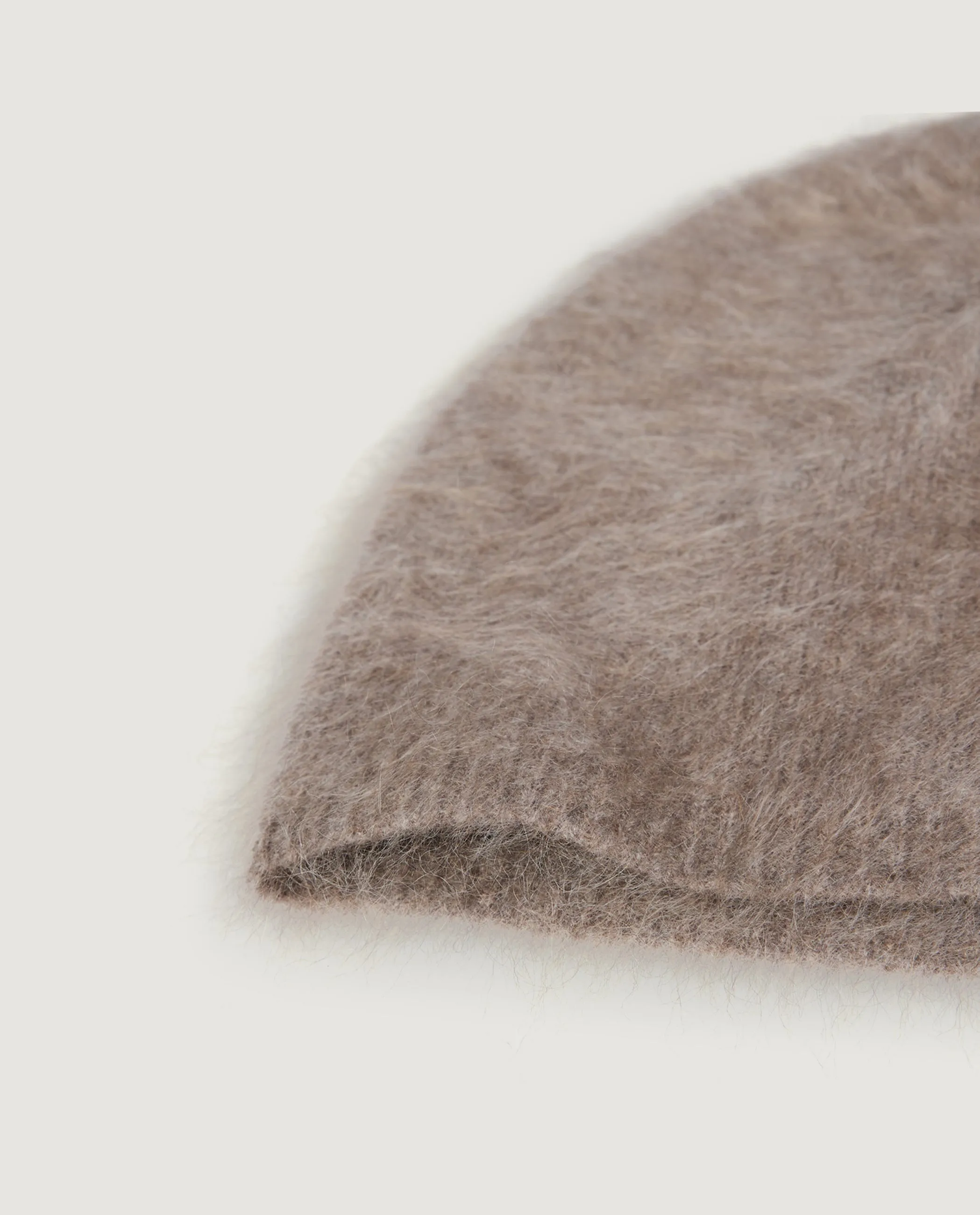 Cashmere muts - Lichtbruin sold by Pauw Amsterdam product image thumbnail 2