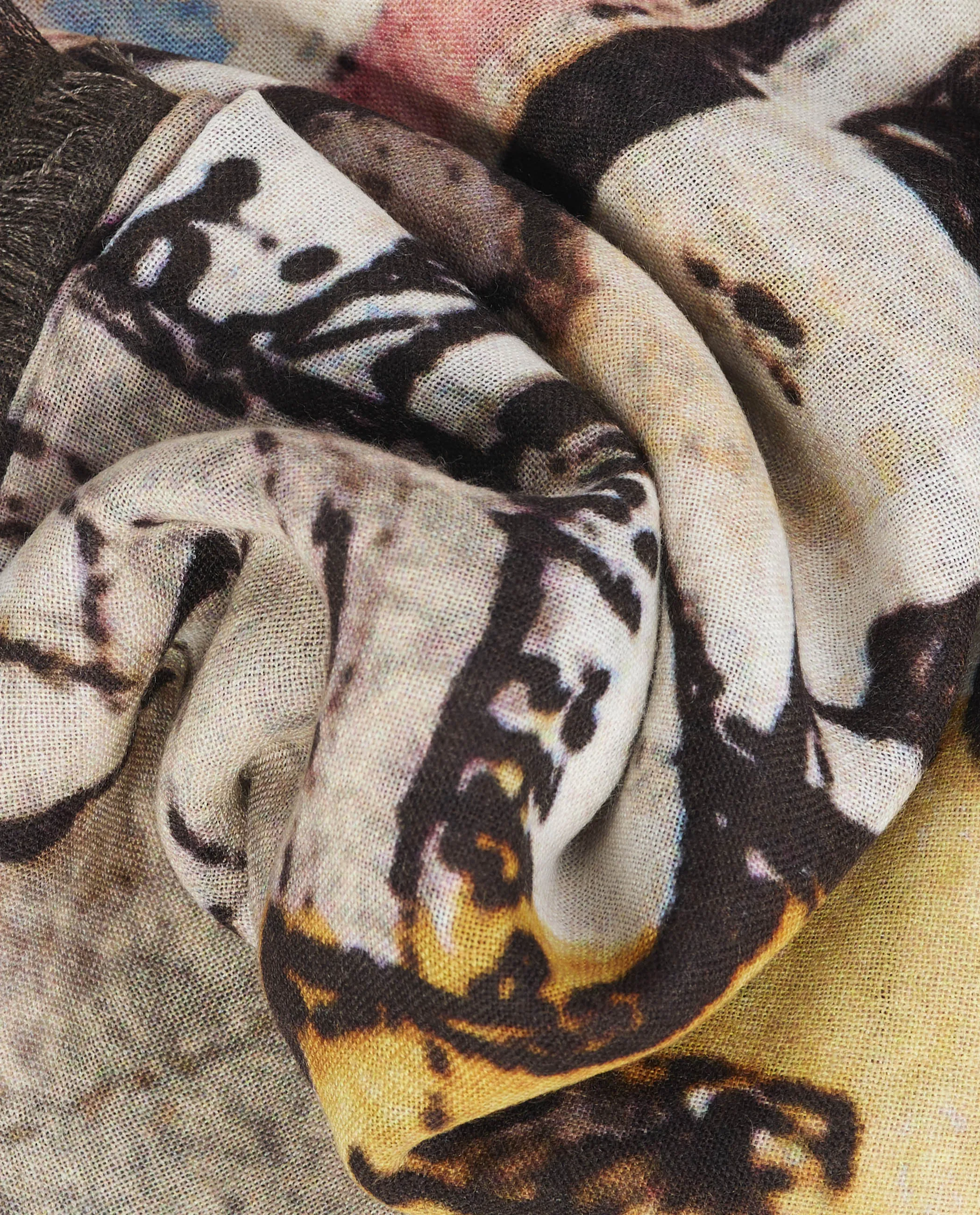 Cashmere Shawl - Bruin sold by Pauw Amsterdam product image thumbnail 3