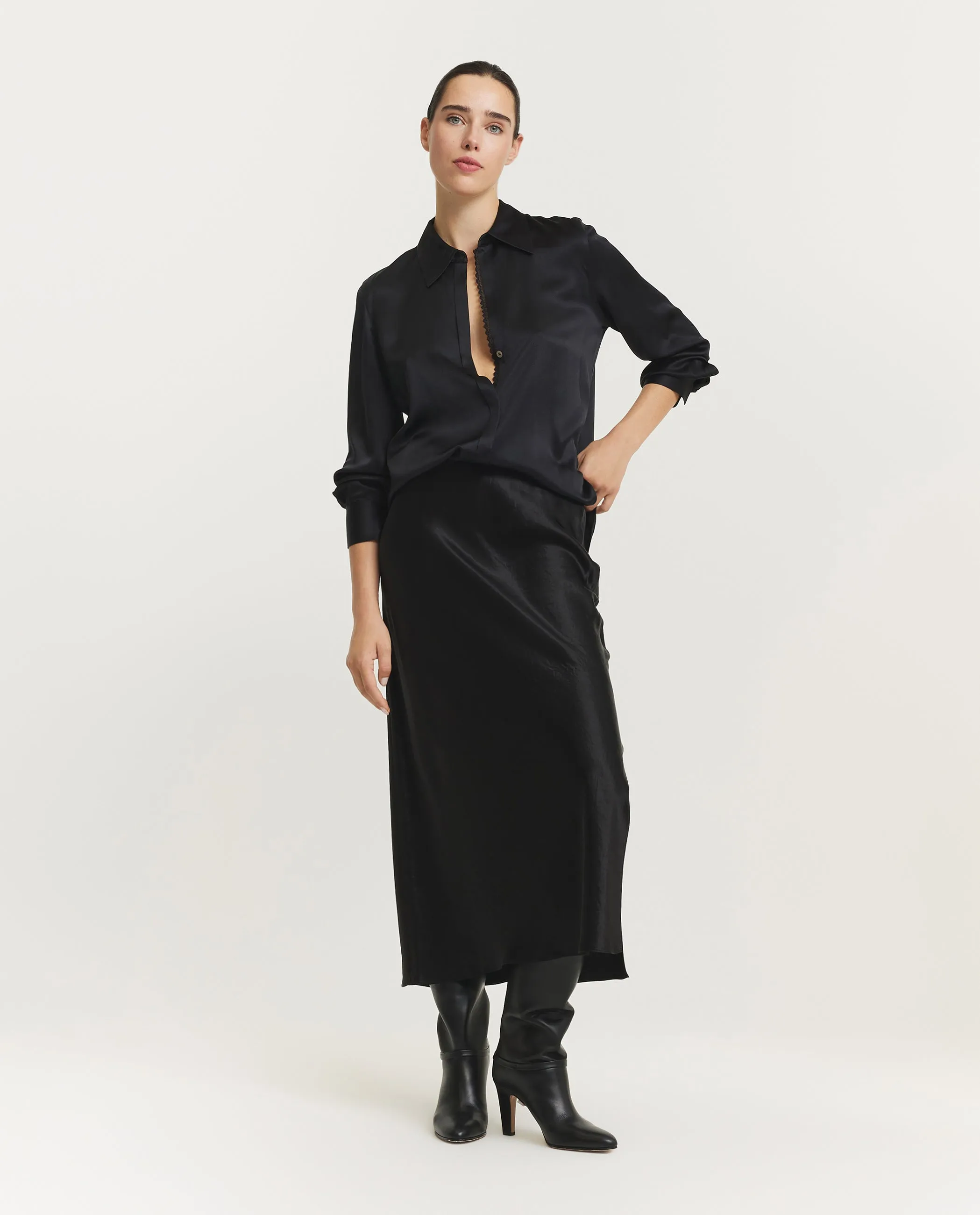 Relaxed Zijden Blouse - Zwart sold by Pauw Amsterdam product image thumbnail 3