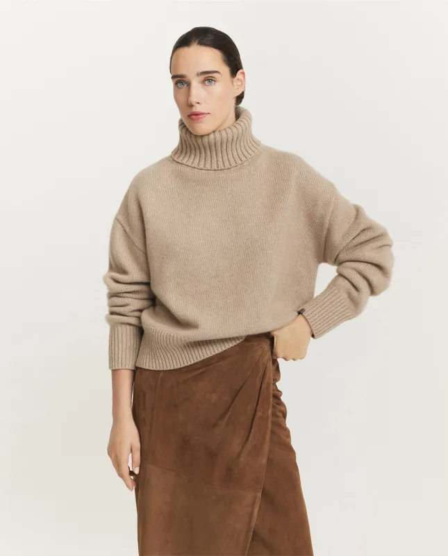NO.434 Crop Xtra Turtleneck Sweater sold by Pauw Amsterdam