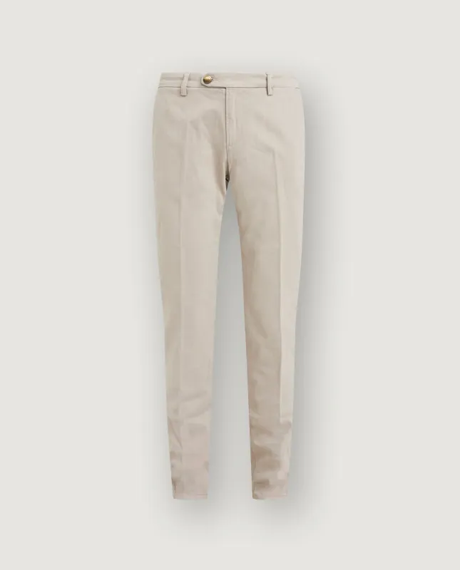Singapore Cashmere Chino - Lichtbruin sold by Pauw Amsterdam