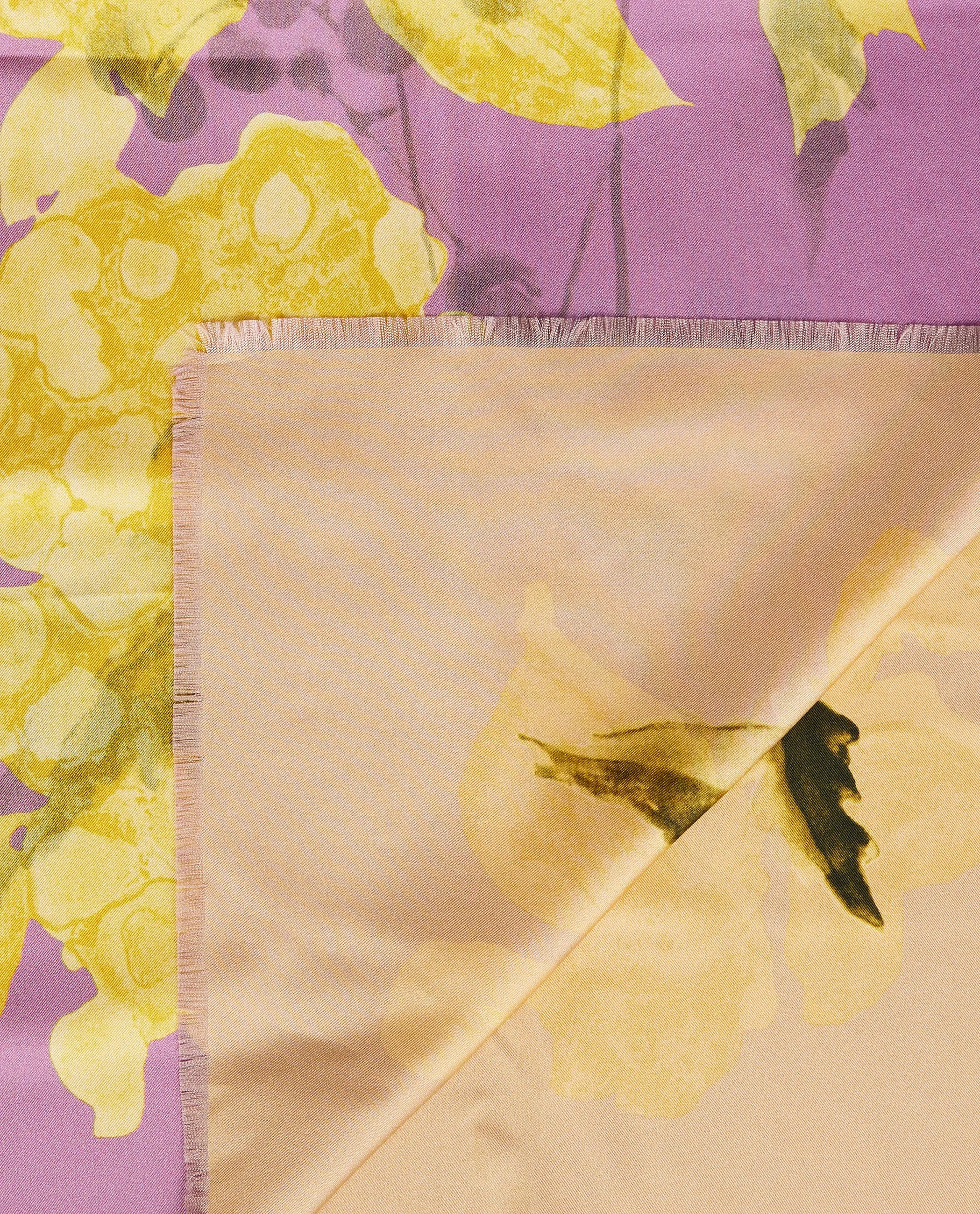 Floraal Zijden Shawl - Roze sold by Pauw Amsterdam product image thumbnail 4