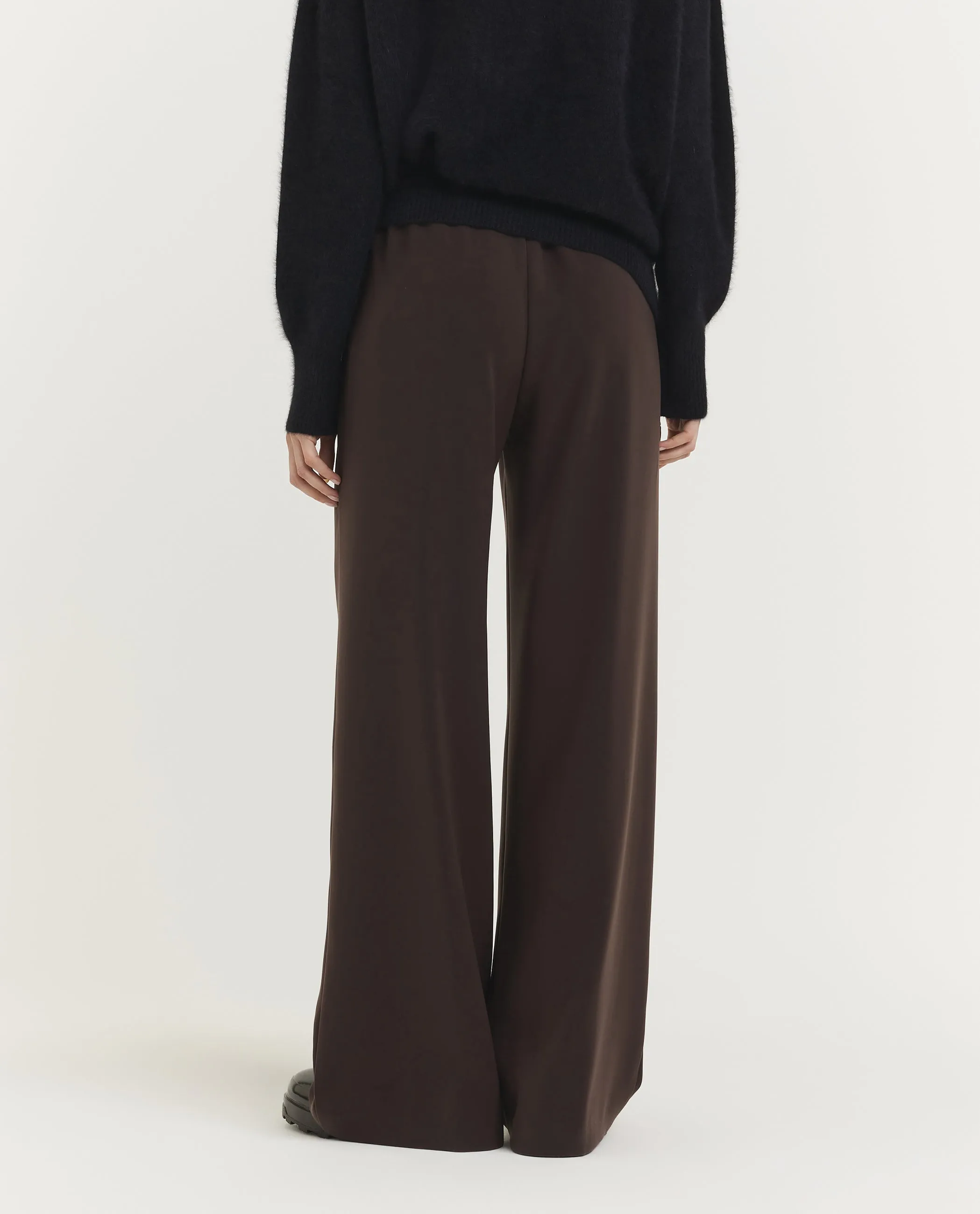 Matte Crepe Satin Broek - Bruin sold by Pauw Amsterdam product image thumbnail 4