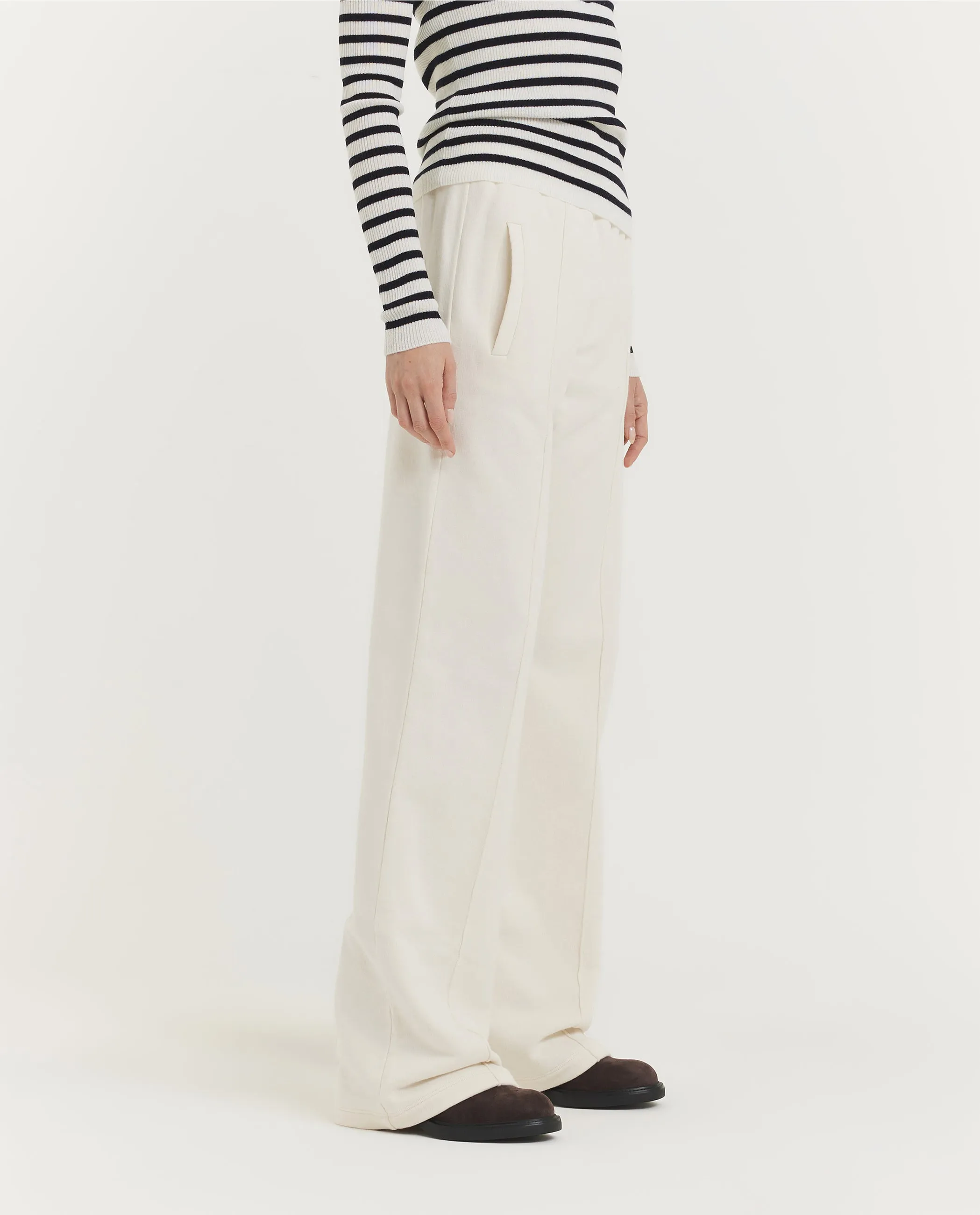 Wijde Joggers - Wit sold by Pauw Amsterdam product image thumbnail 3