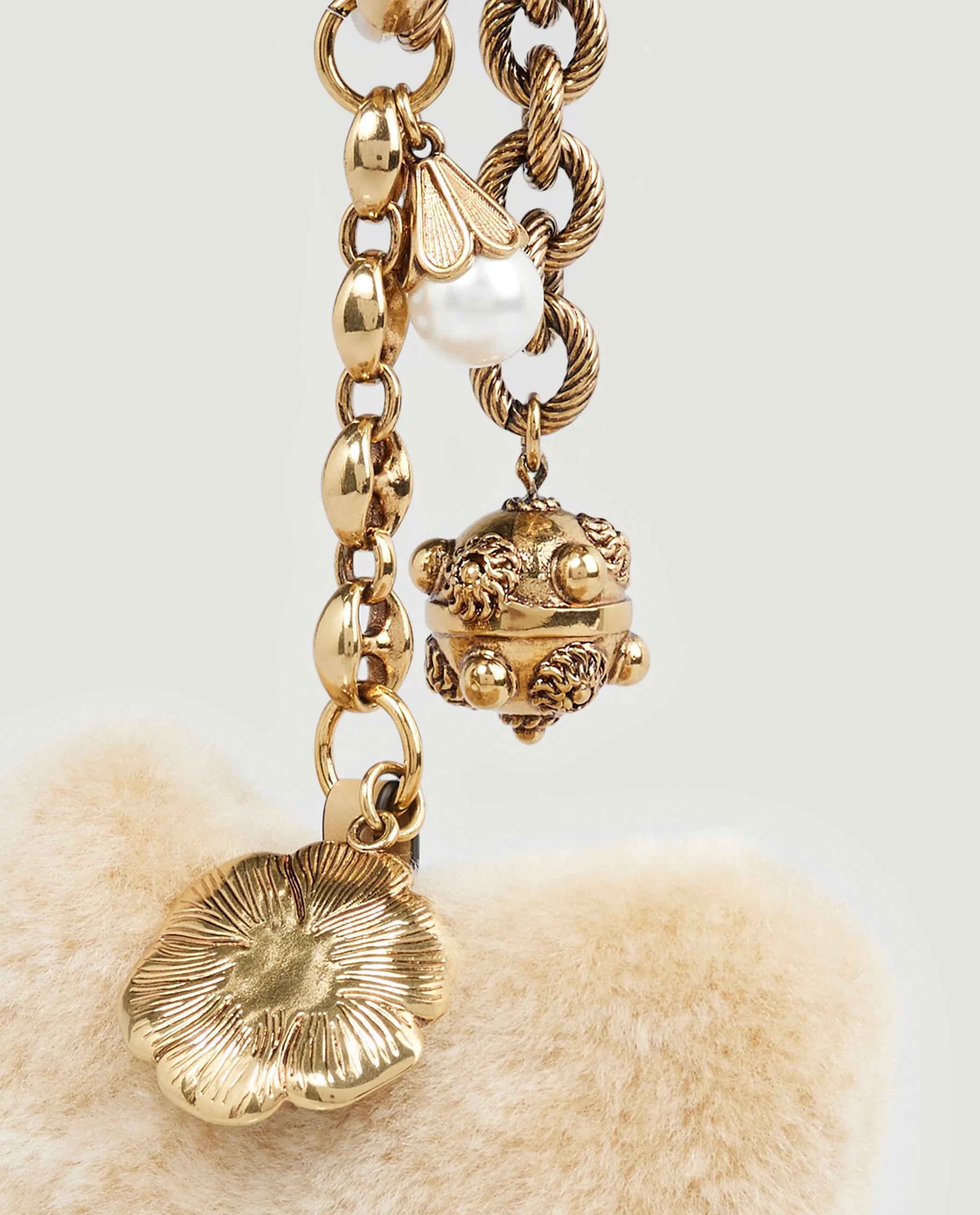 Hart Shearling Tasbedel - Lichtbruin sold by Pauw Amsterdam product image thumbnail 4