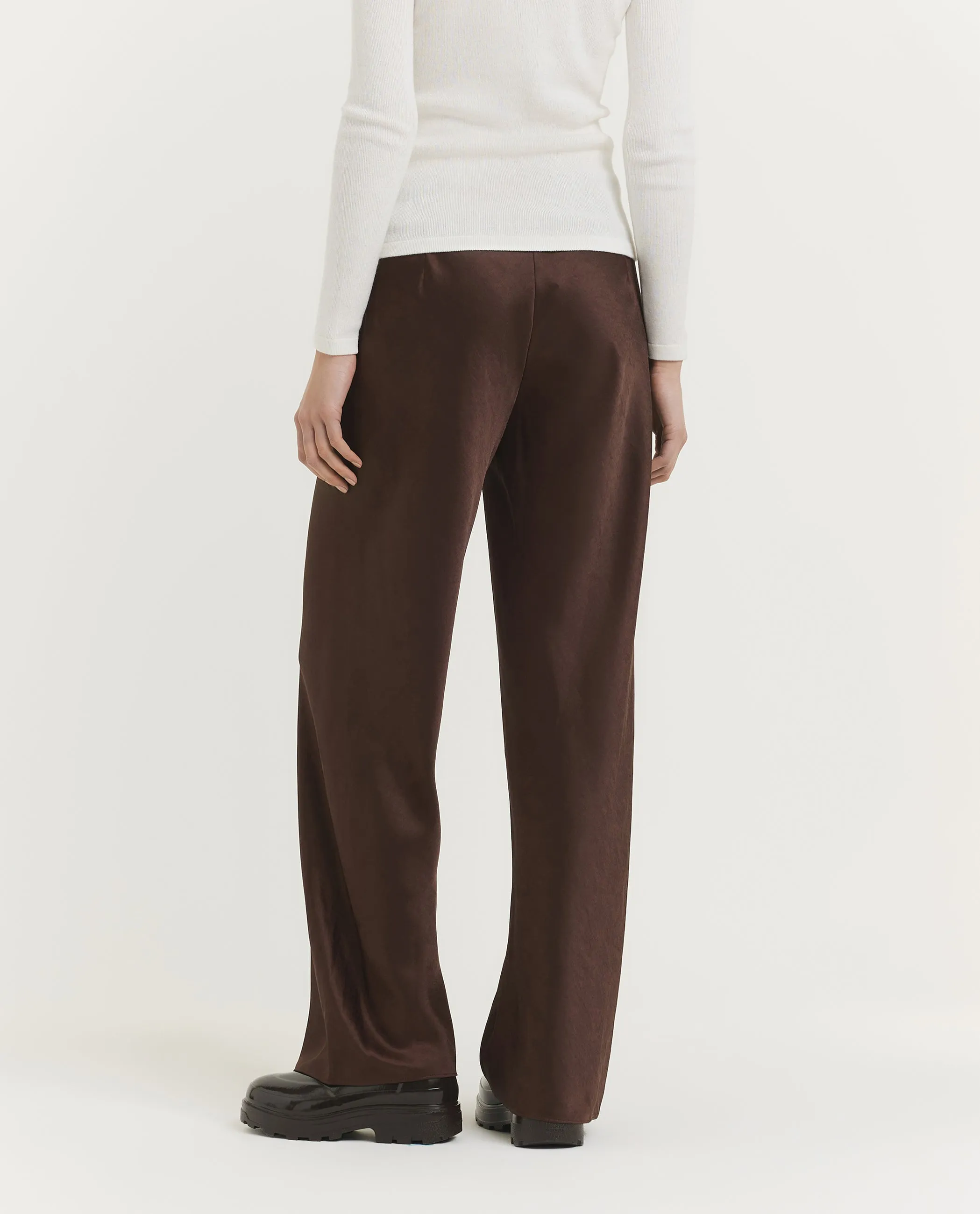 Wijde Satijnen Broek - Bruin sold by Pauw Amsterdam product image thumbnail 4