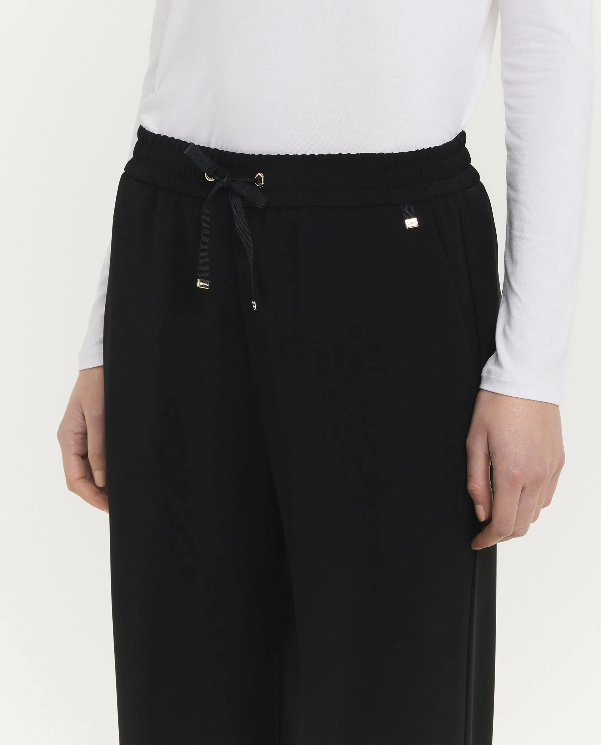 Matte Crepe Satin Broek - Zwart sold by Pauw Amsterdam product image thumbnail 5
