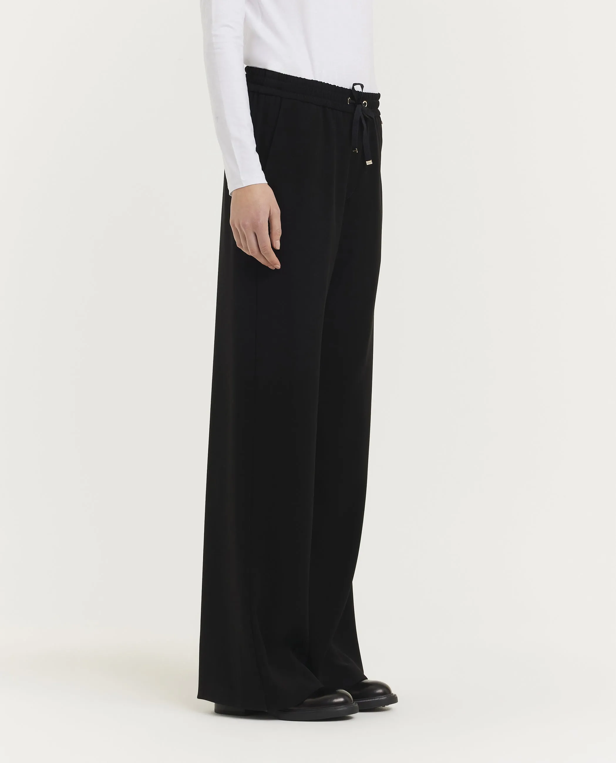 Matte Crepe Satin Broek - Zwart sold by Pauw Amsterdam product image thumbnail 3