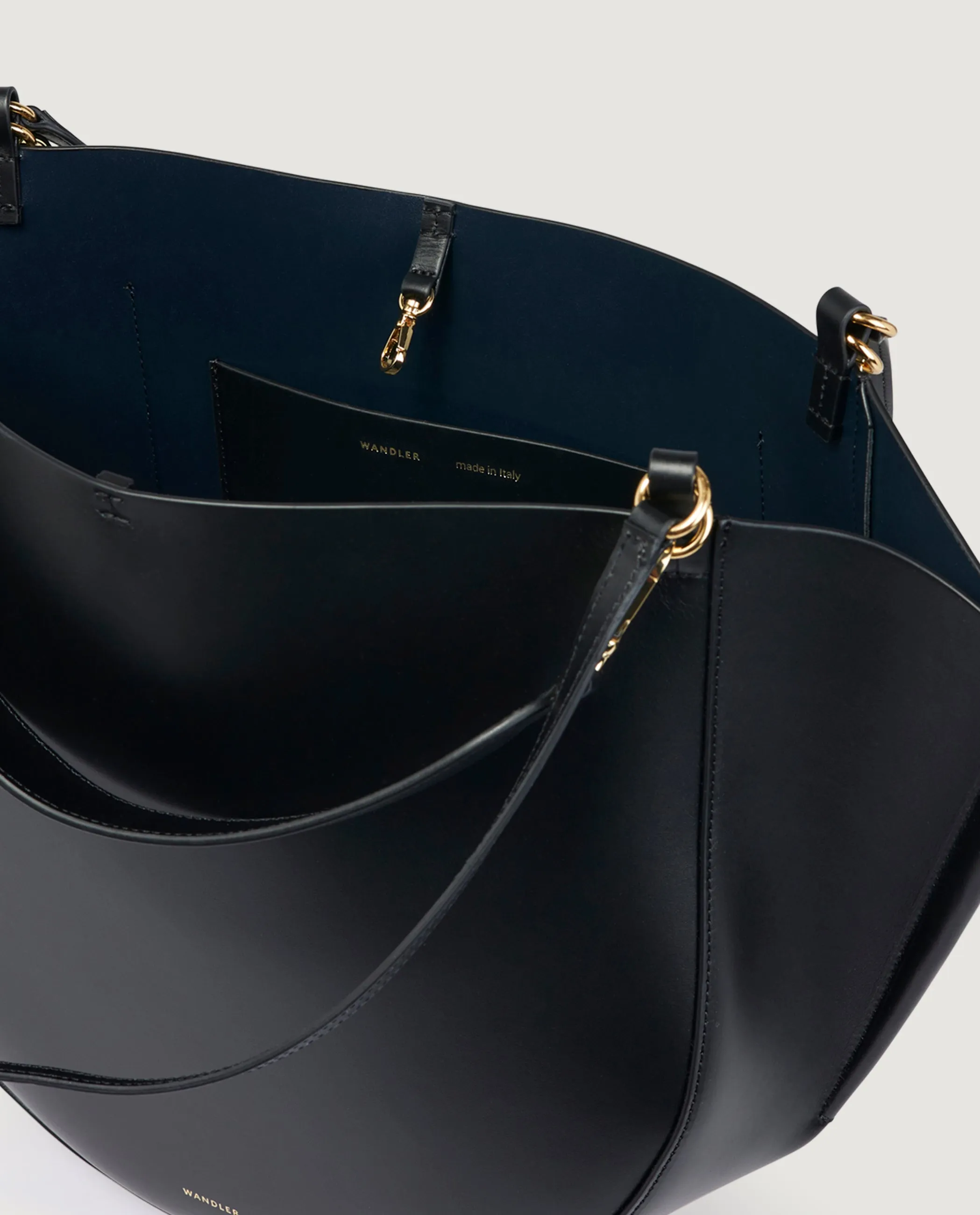 Hortensia Tote Bag - Zwart sold by Pauw Amsterdam product image thumbnail 4