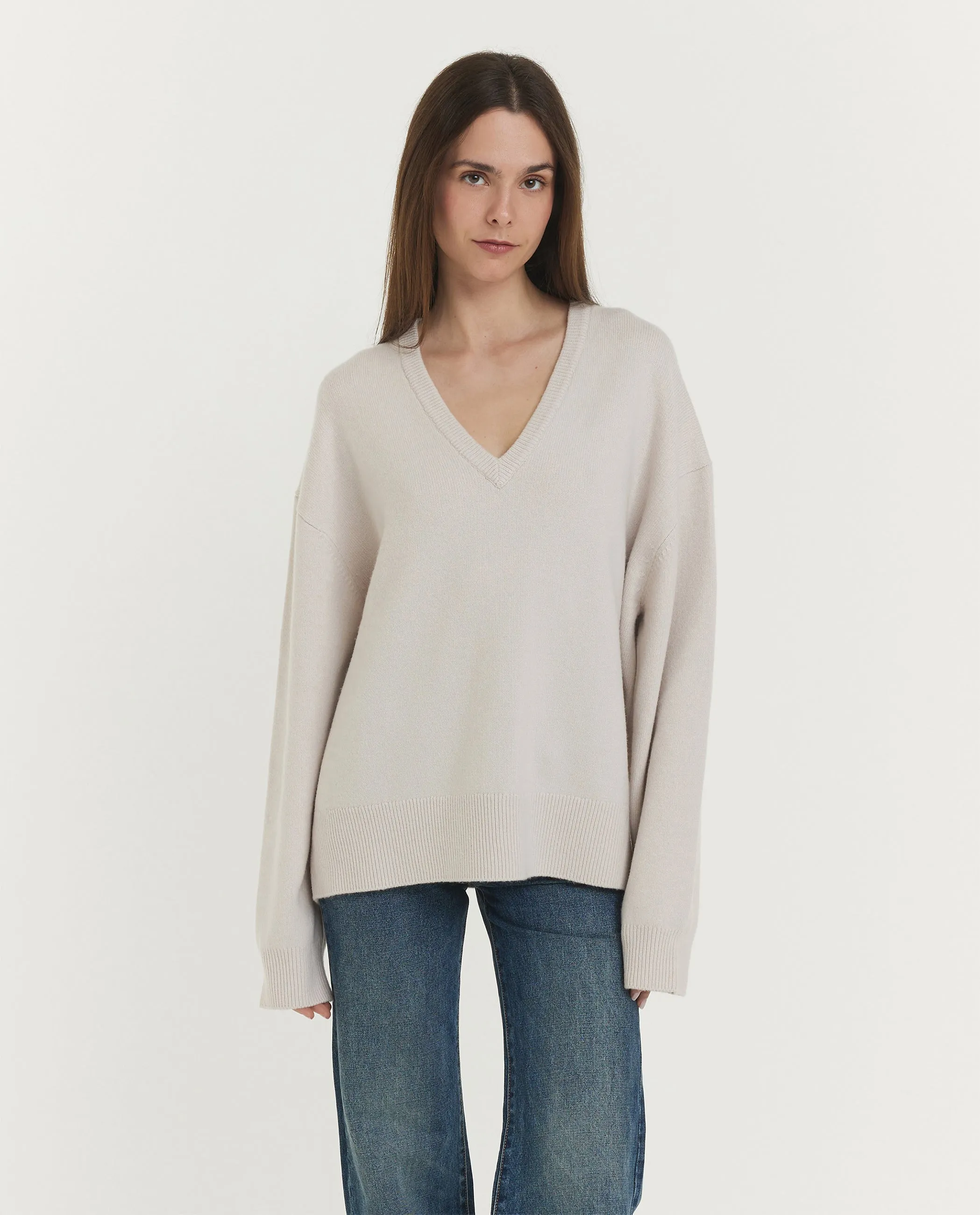 n°457 Jack Cashmere V-Neck Trui - Ecru sold by Pauw Amsterdam