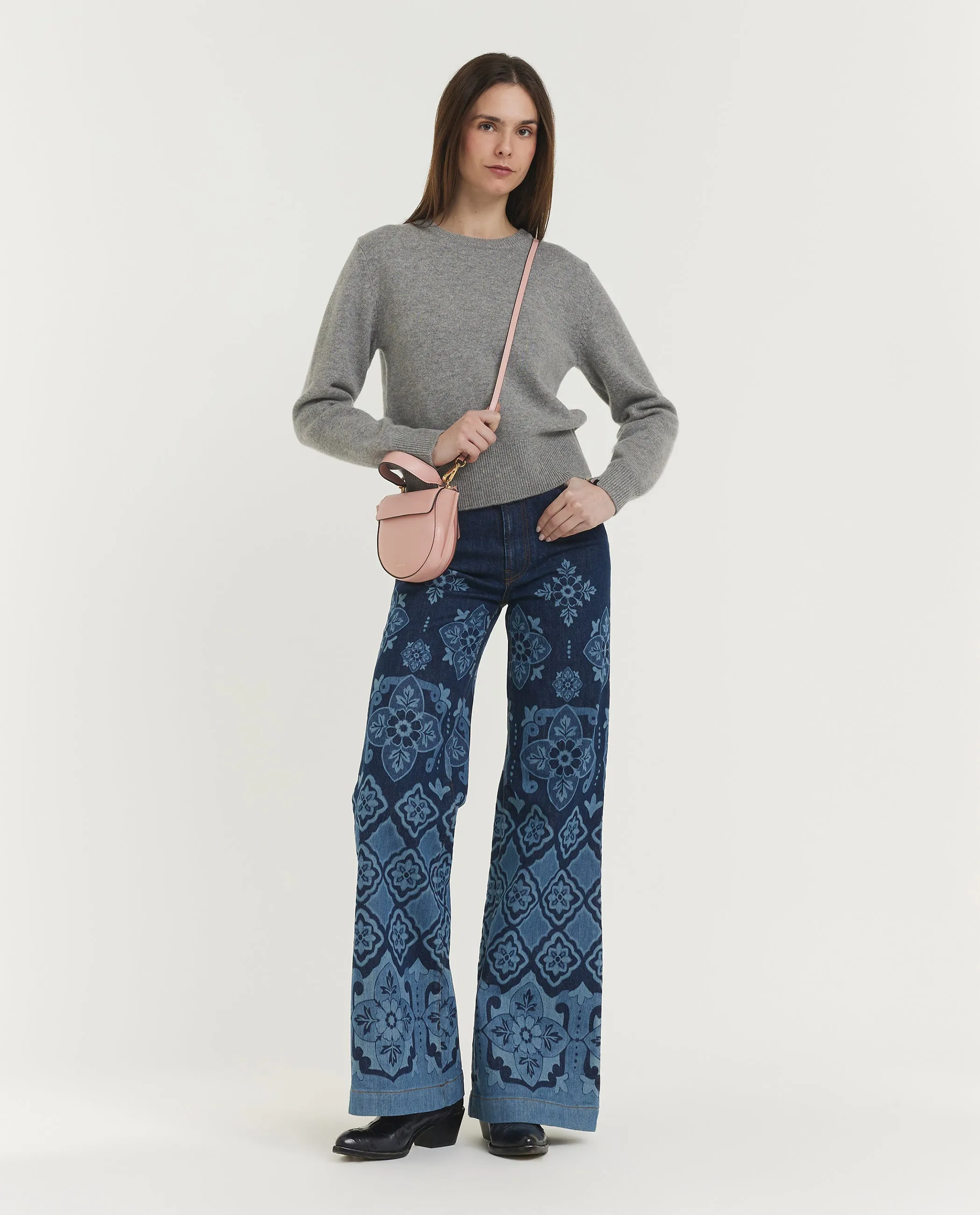 n°430 Jeanne Cashmere Sweater sold by Pauw Amsterdam product image thumbnail 3