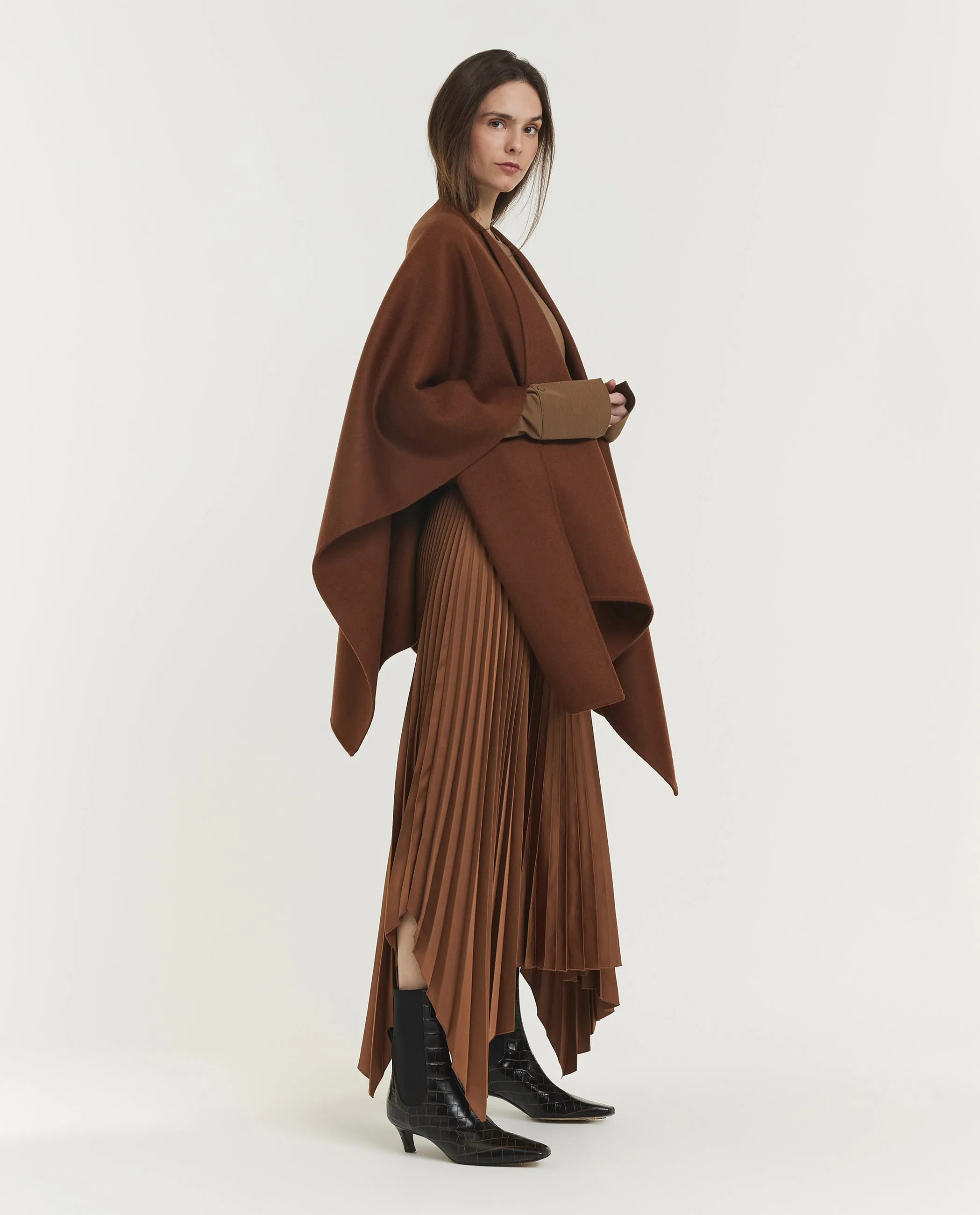 Wol Cashmere Cassidy Cape sold by Pauw Amsterdam product image thumbnail 3